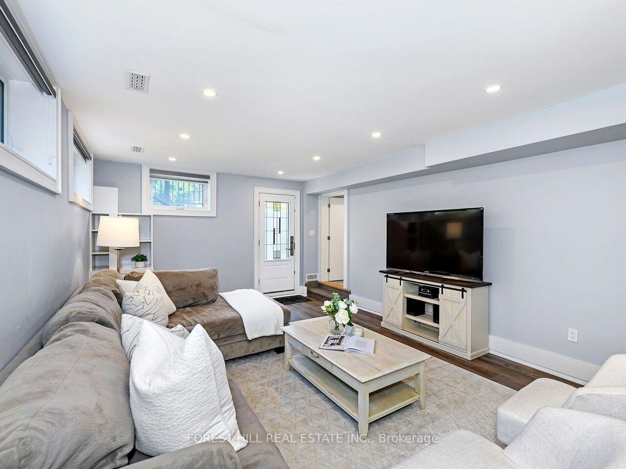 Photo 42 of 2041 Stewart Crescent, Mississauga, Lakeview — HOMEH