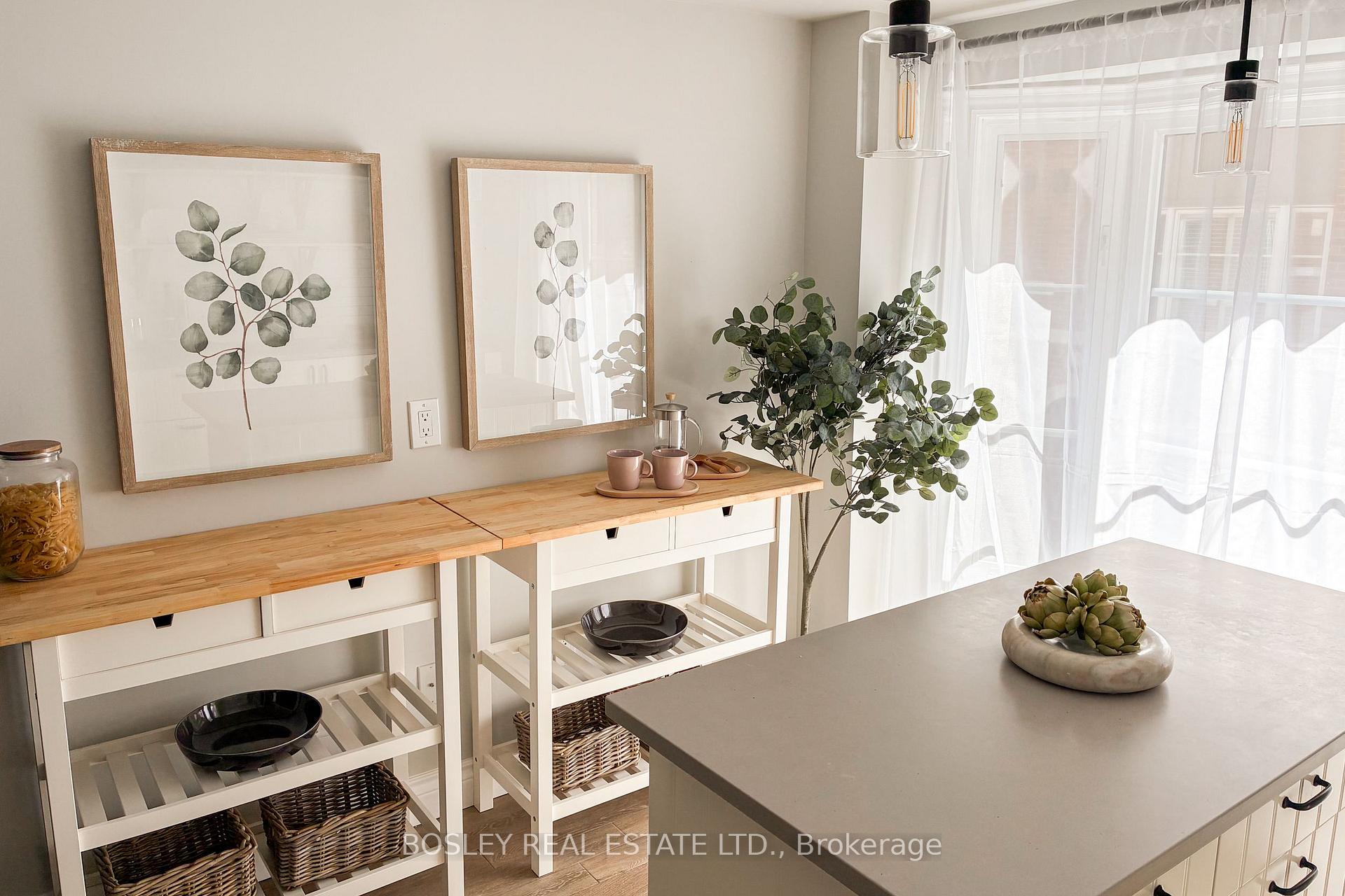 Photo 12 of Unit 3, 64 Old Mill Terrace, Etobicoke, Stonegate-Queensway — HOMEH