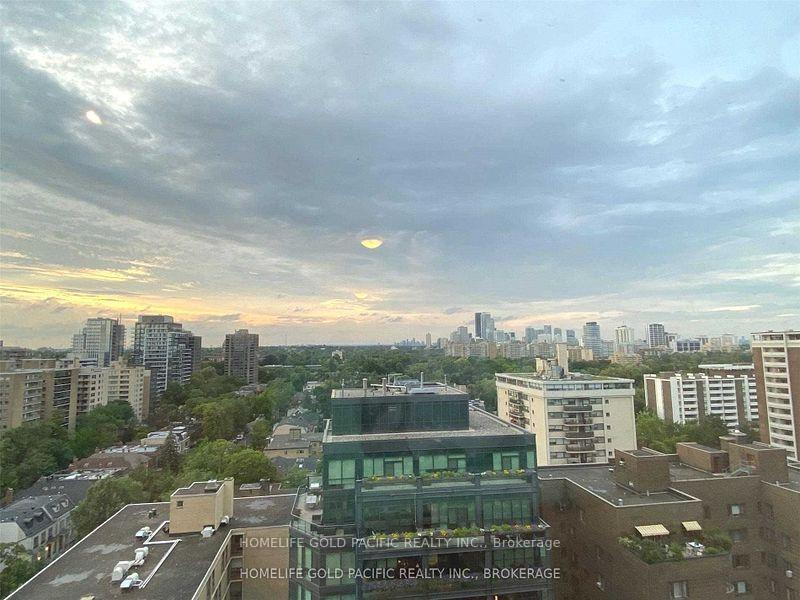 Photo 3 of Unit 1202, 111 St Clair Avenue W, Toronto, Yonge-St. Clair — HOMEH
