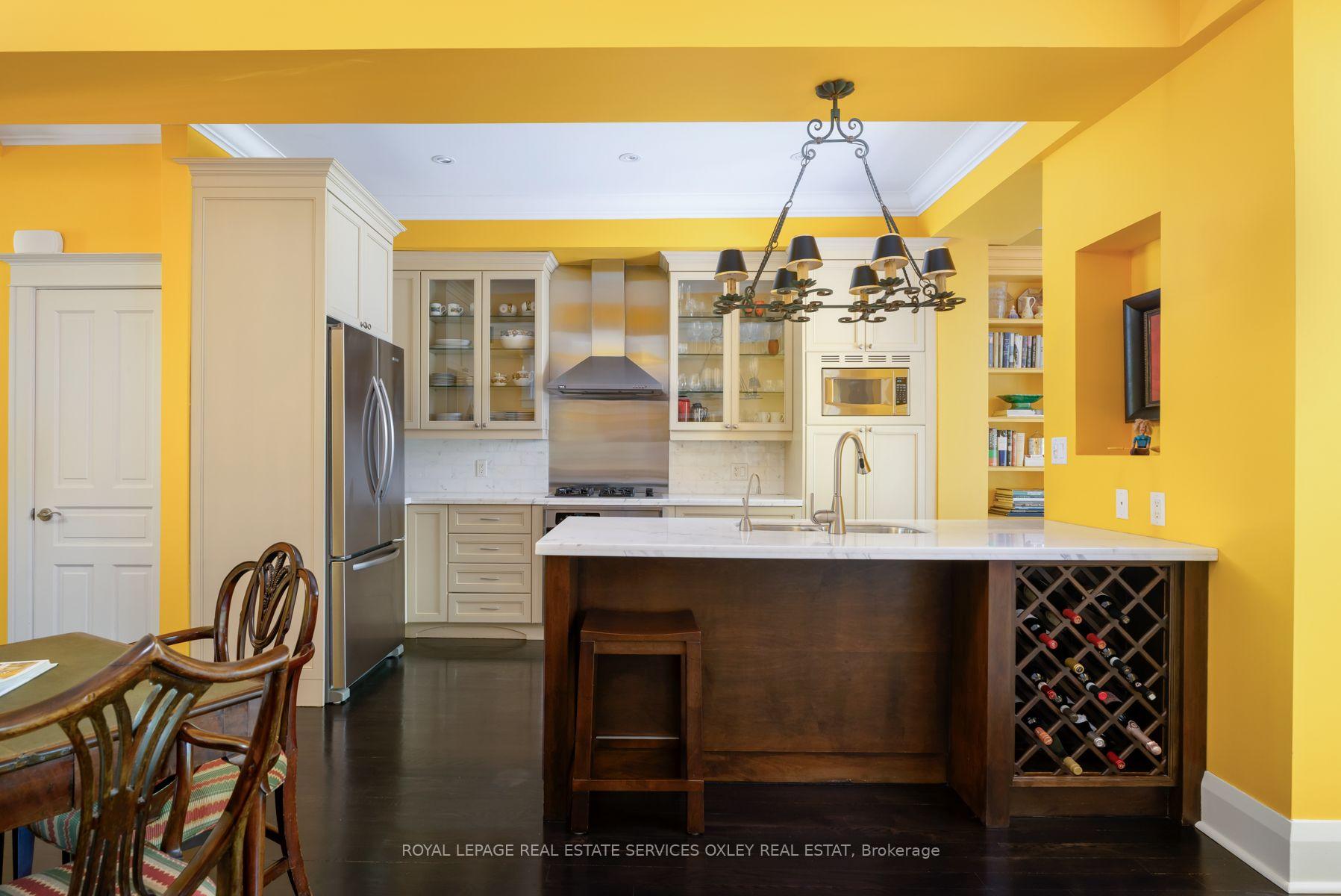 Photo 11 of 107 roxborough Street W, Toronto, The Annex — HOMEH