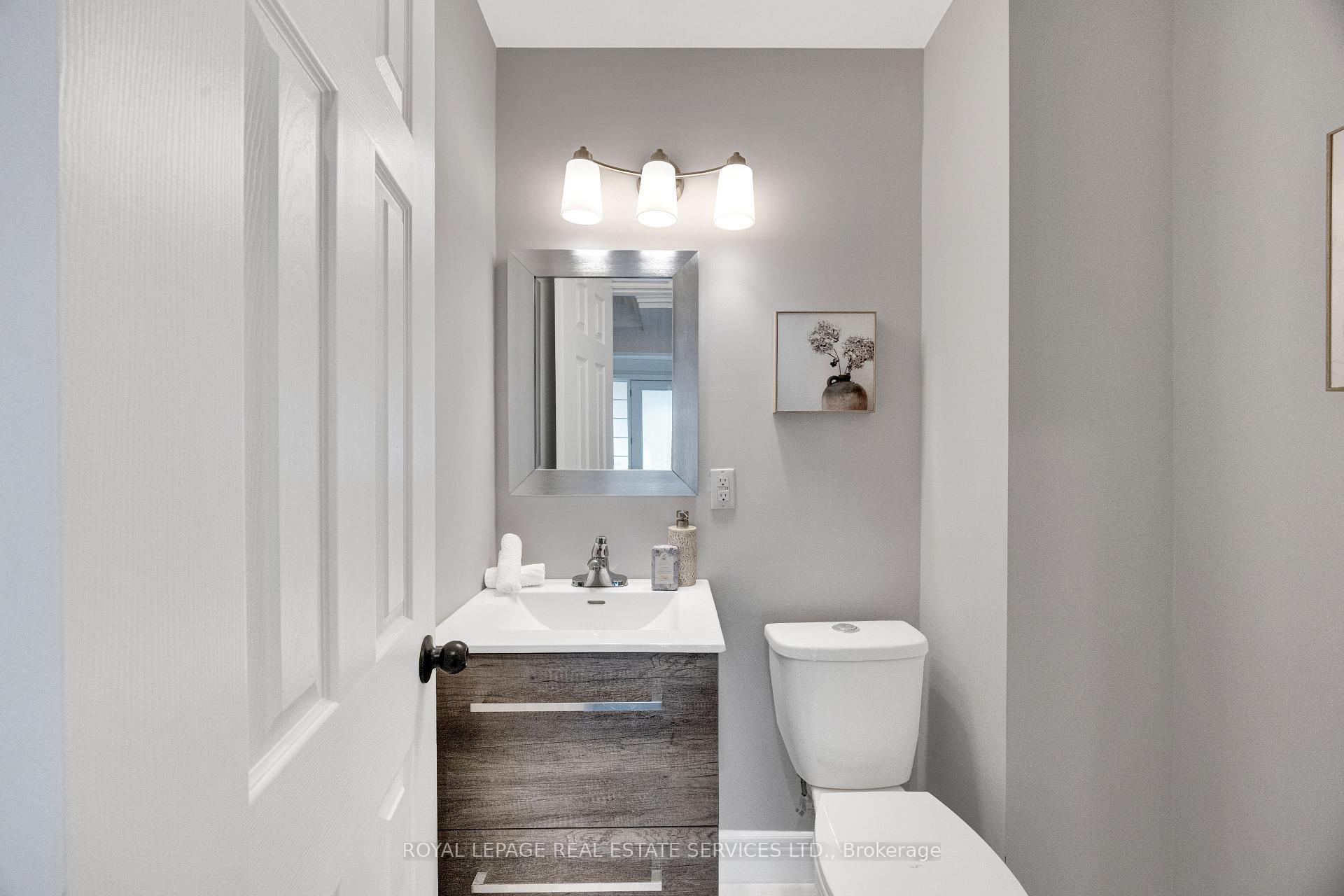 Photo 18 of 37 Johnston Avenue, North York, Lansing-Westgate — HOMEH
