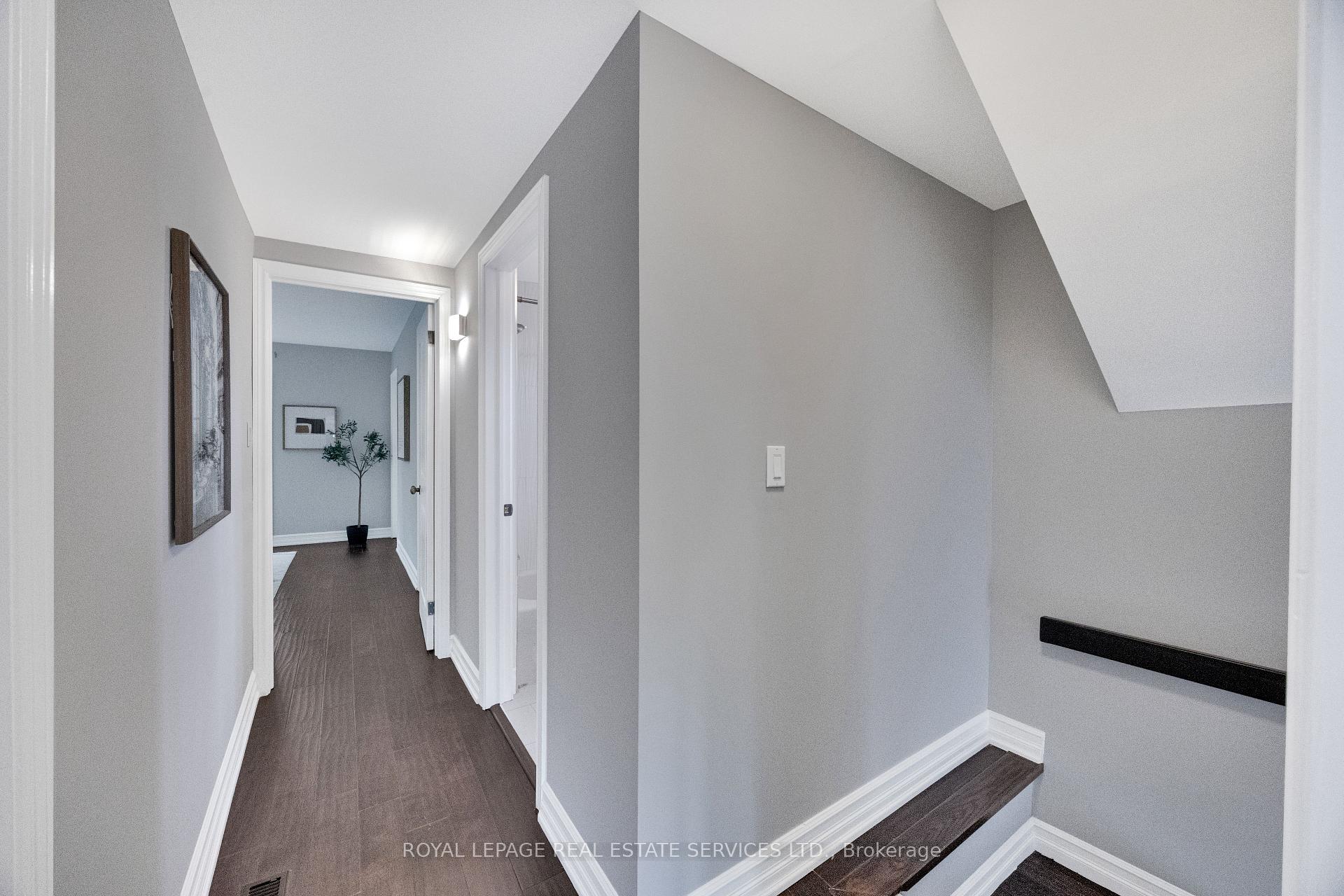 Photo 19 of 37 Johnston Avenue, North York, Lansing-Westgate — HOMEH