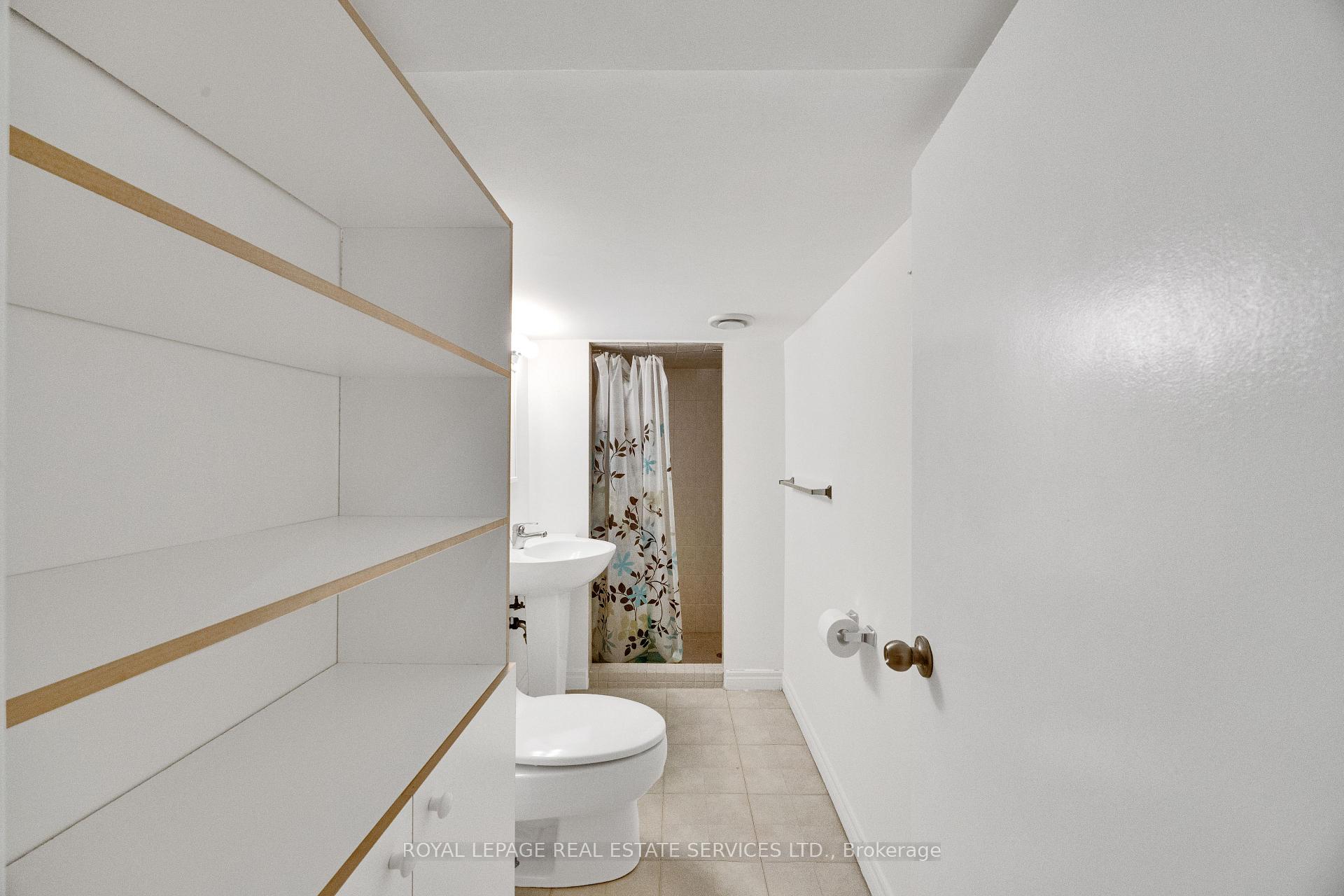 Photo 34 of 37 Johnston Avenue, North York, Lansing-Westgate — HOMEH