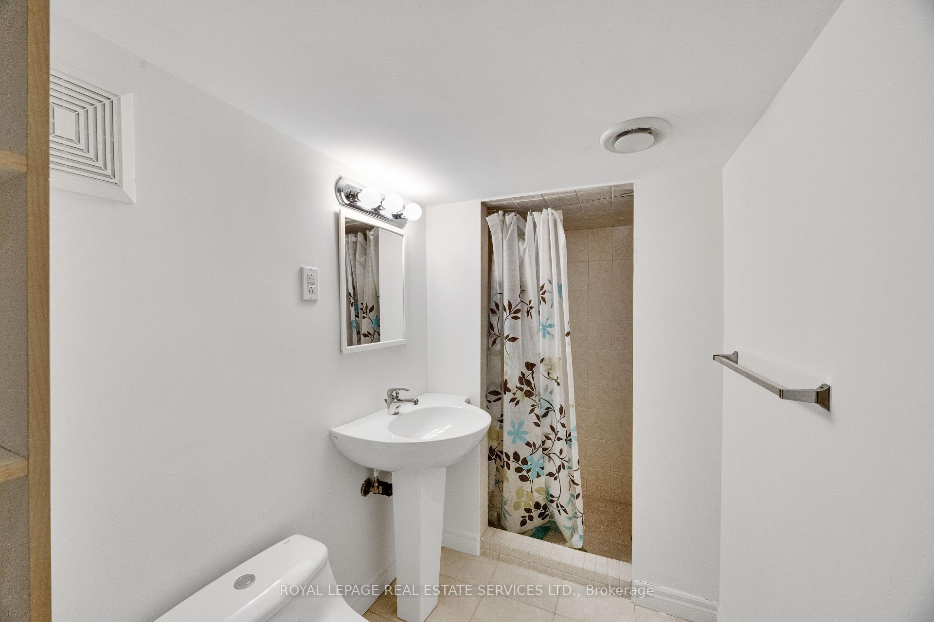 Photo 35 of 37 Johnston Avenue, North York, Lansing-Westgate — HOMEH