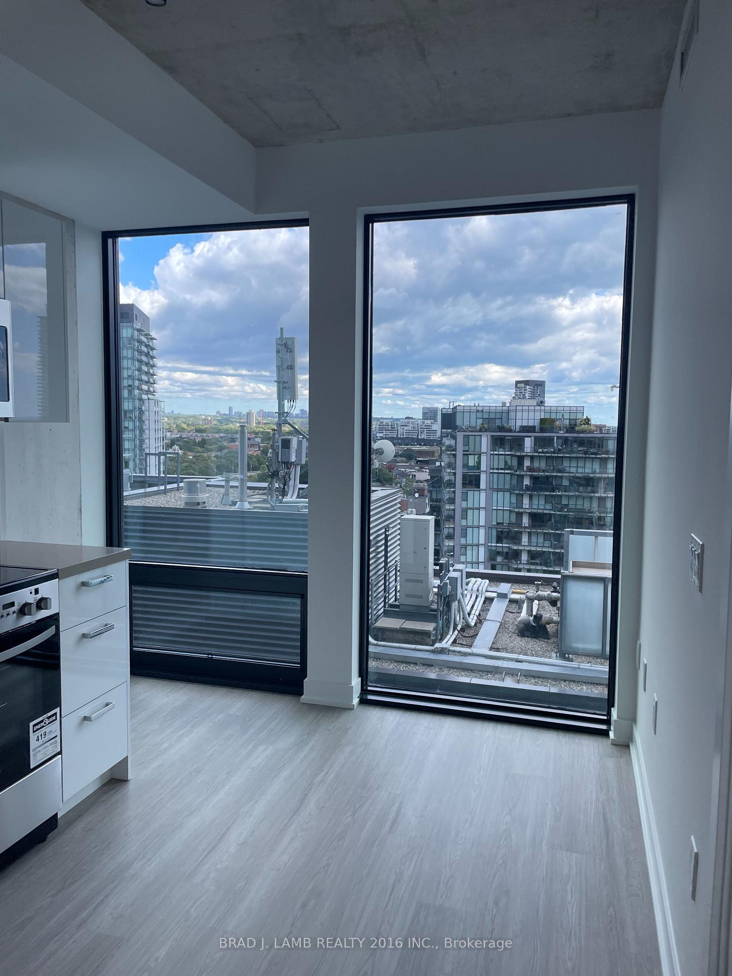 Photo 3 of Unit 1408, 284 King Street E, Toronto, Moss Park — HOMEH