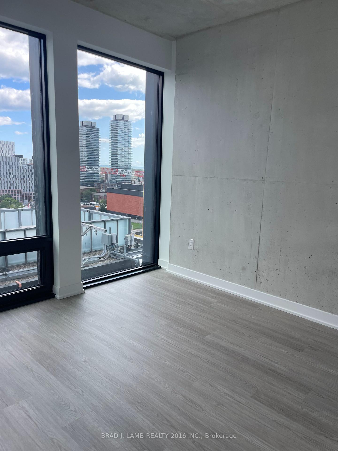 Photo 4 of Unit 1408, 284 King Street E, Toronto, Moss Park — HOMEH