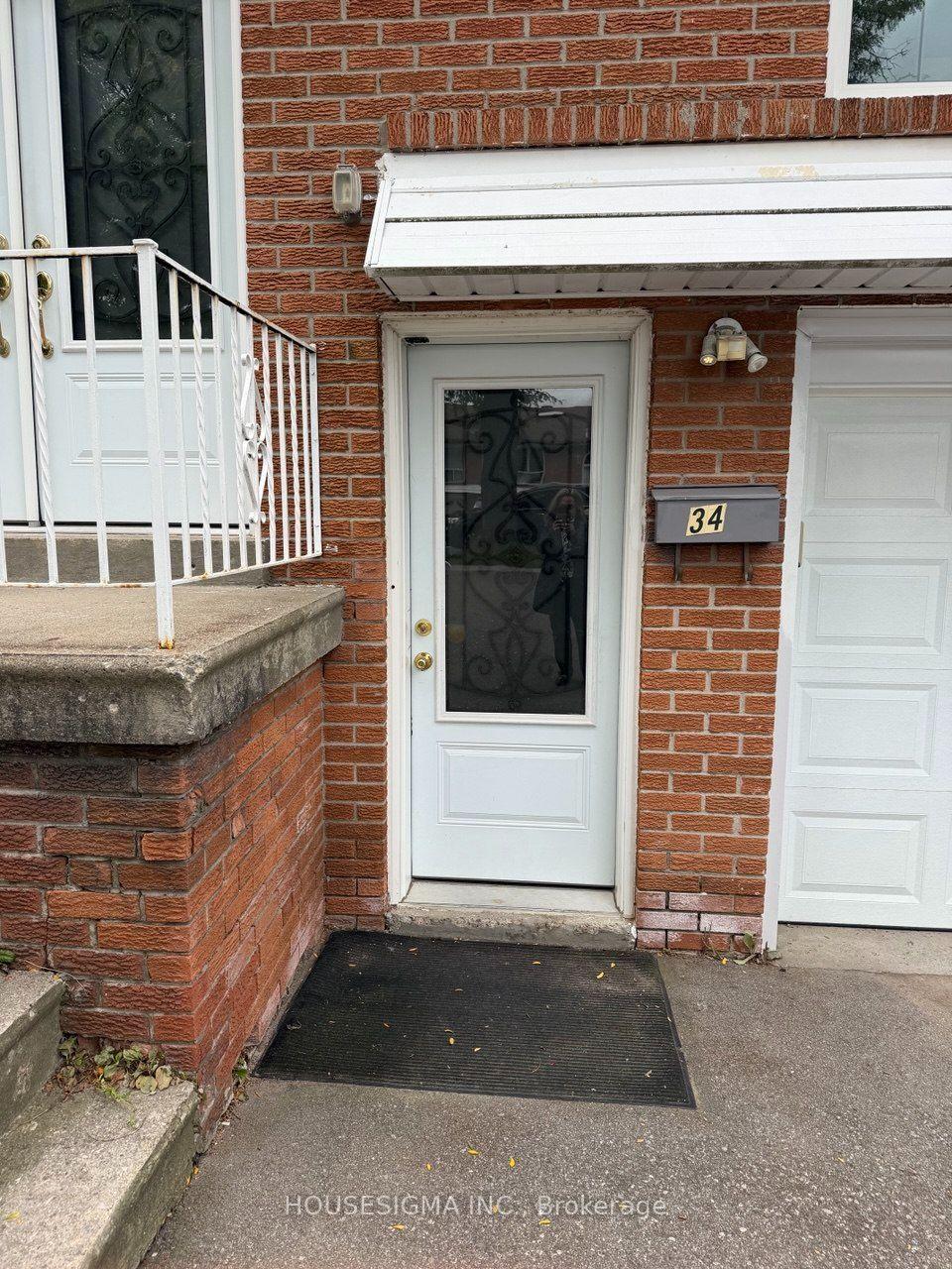 Photo 3 of 34 Ladner Drive, North York, Pleasant View — HOMEH