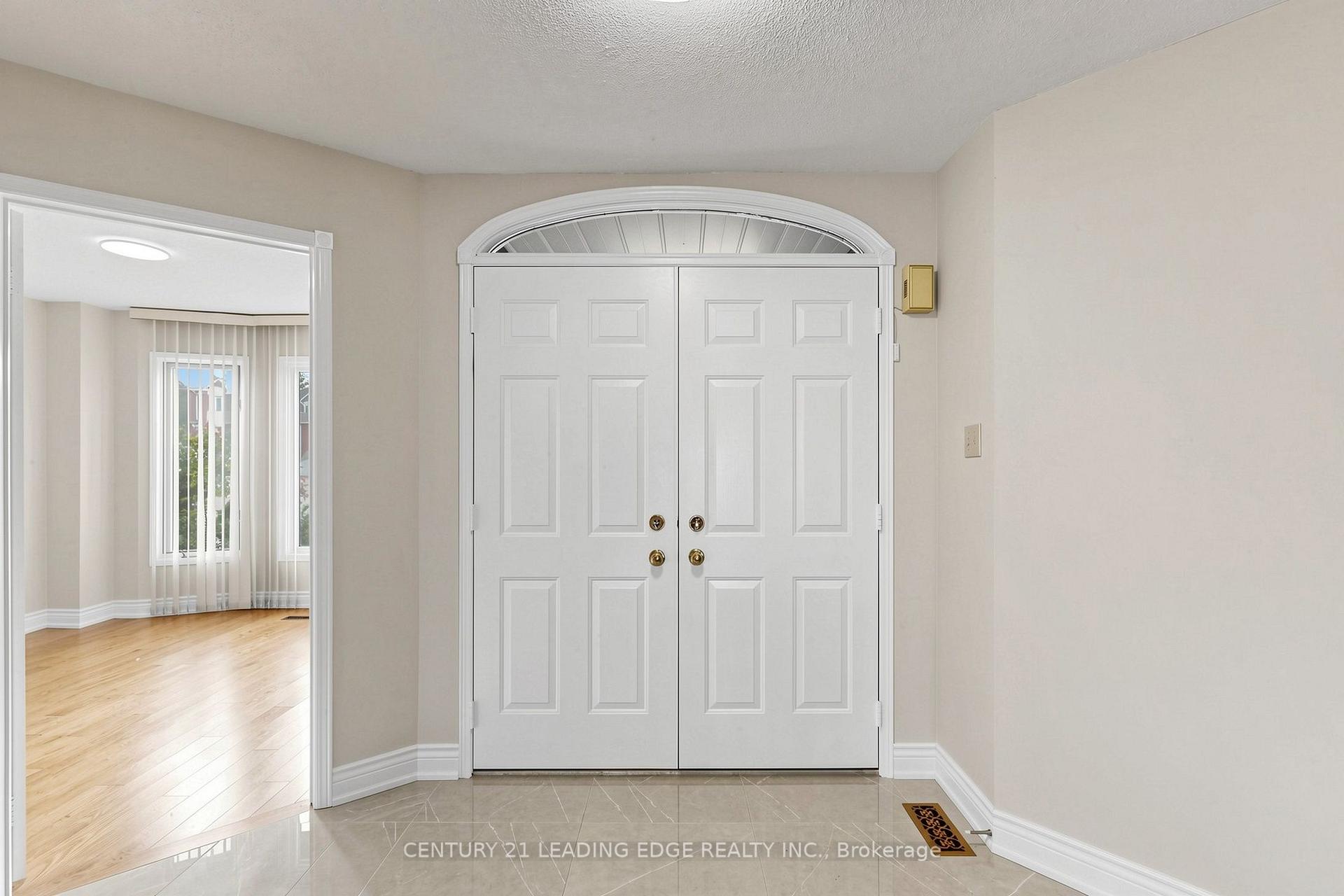 Photo 13 of 92 Erickson Drive, Whitby, Blue Grass Meadows — HOMEH