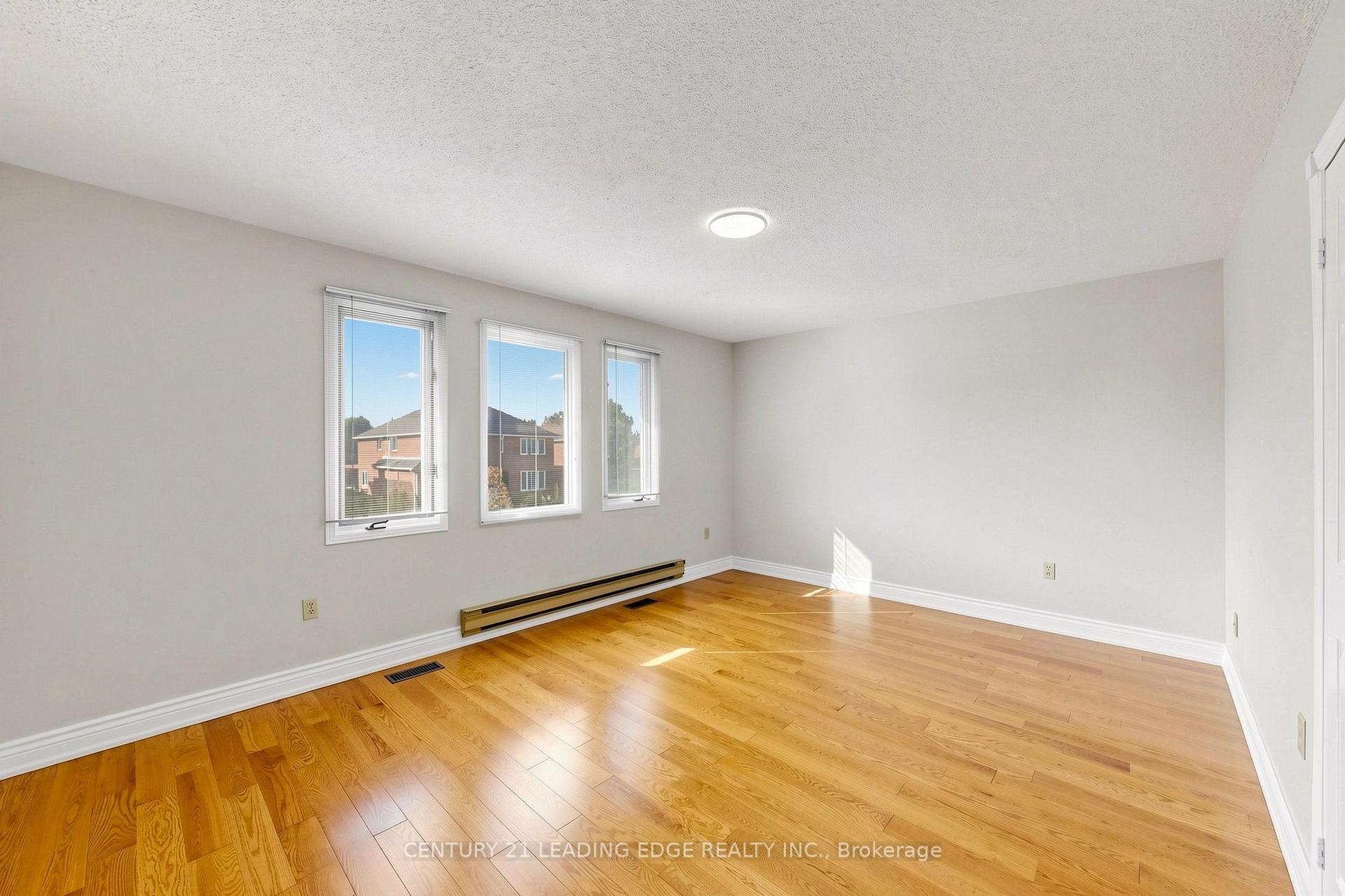 Photo 22 of 92 Erickson Drive, Whitby, Blue Grass Meadows — HOMEH