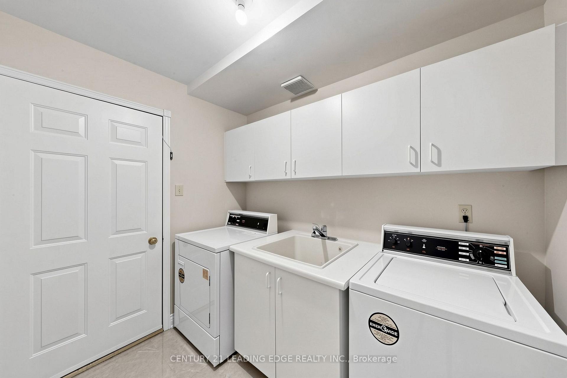 Photo 32 of 92 Erickson Drive, Whitby, Blue Grass Meadows — HOMEH