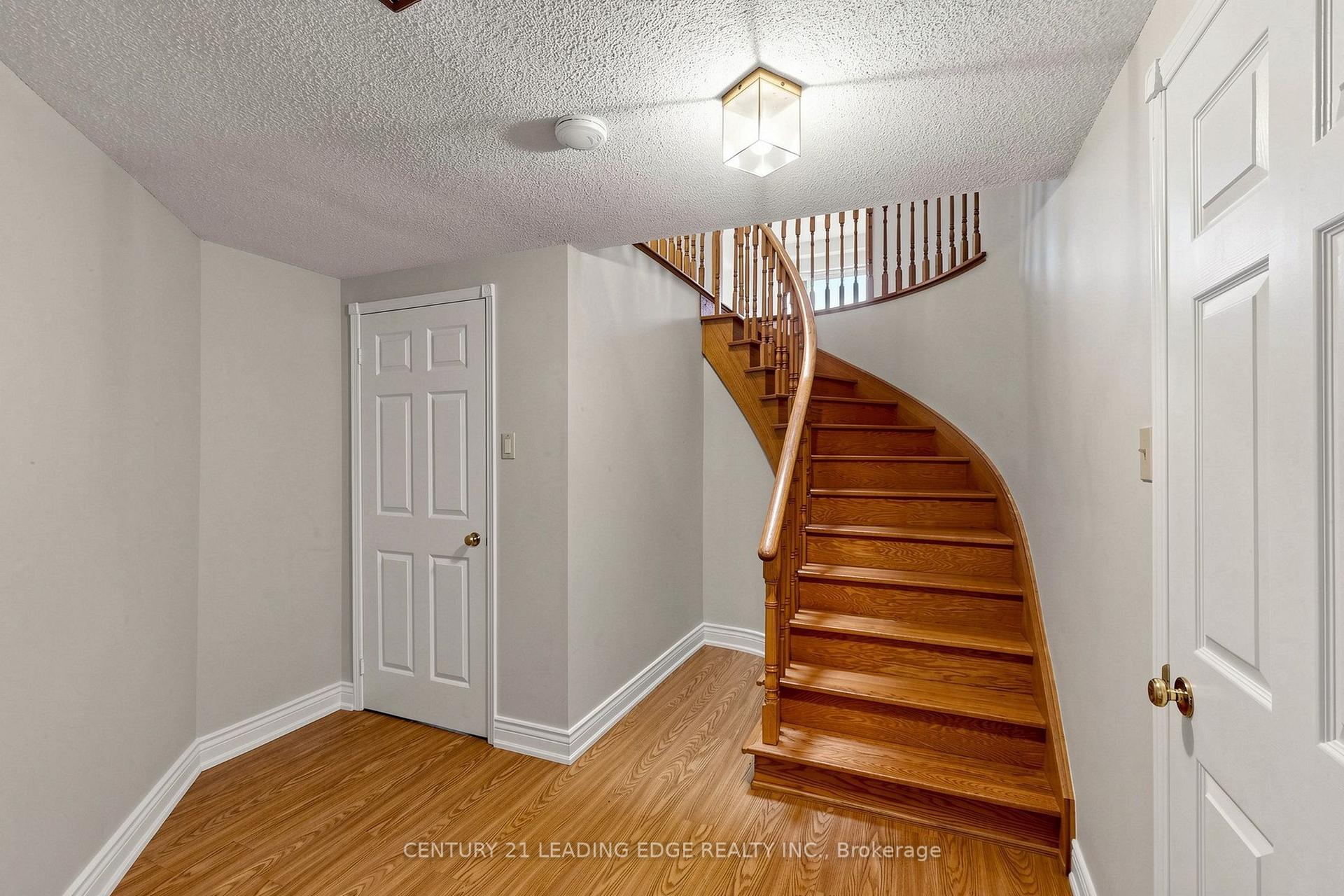 Photo 33 of 92 Erickson Drive, Whitby, Blue Grass Meadows — HOMEH