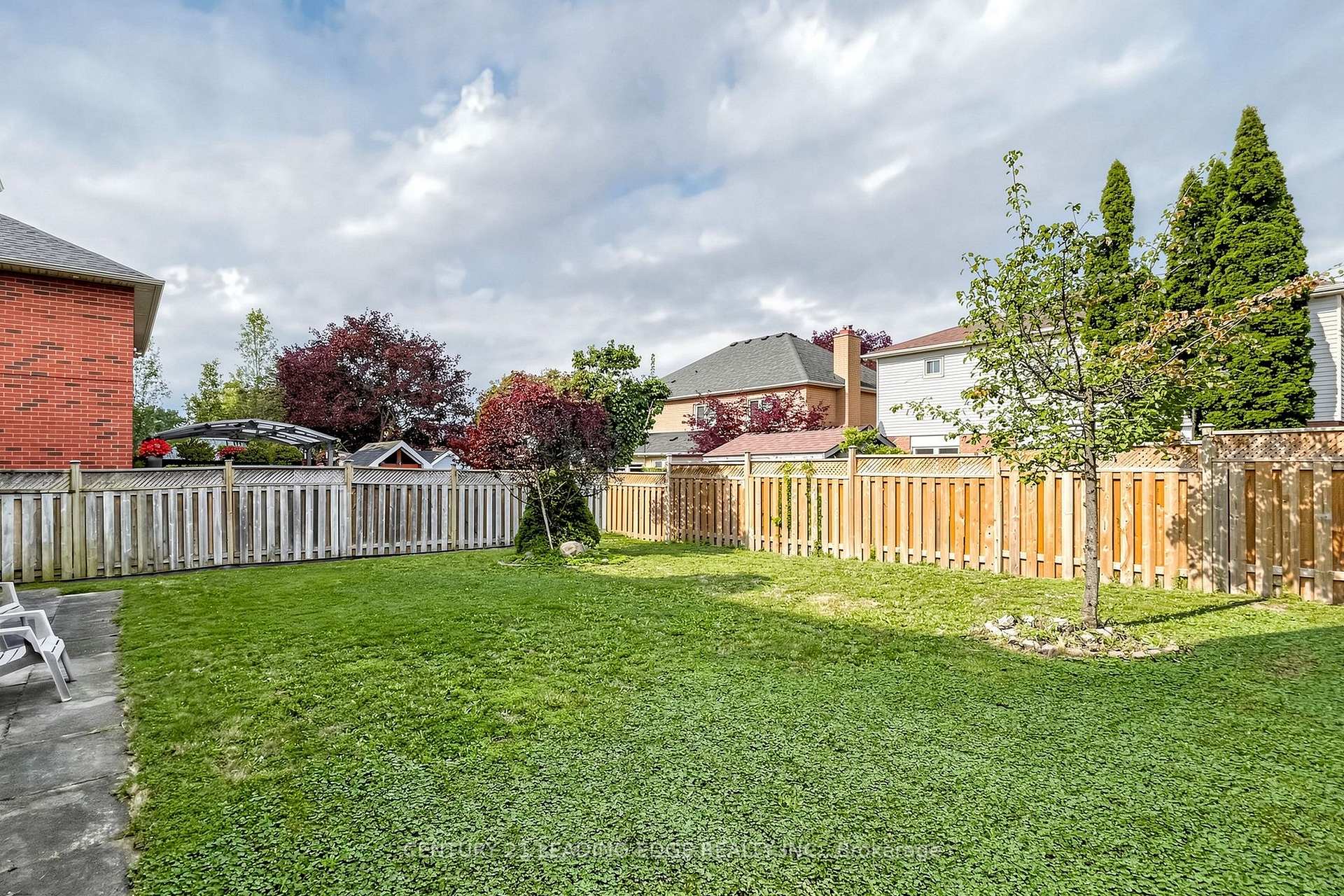 Photo 40 of 92 Erickson Drive, Whitby, Blue Grass Meadows — HOMEH