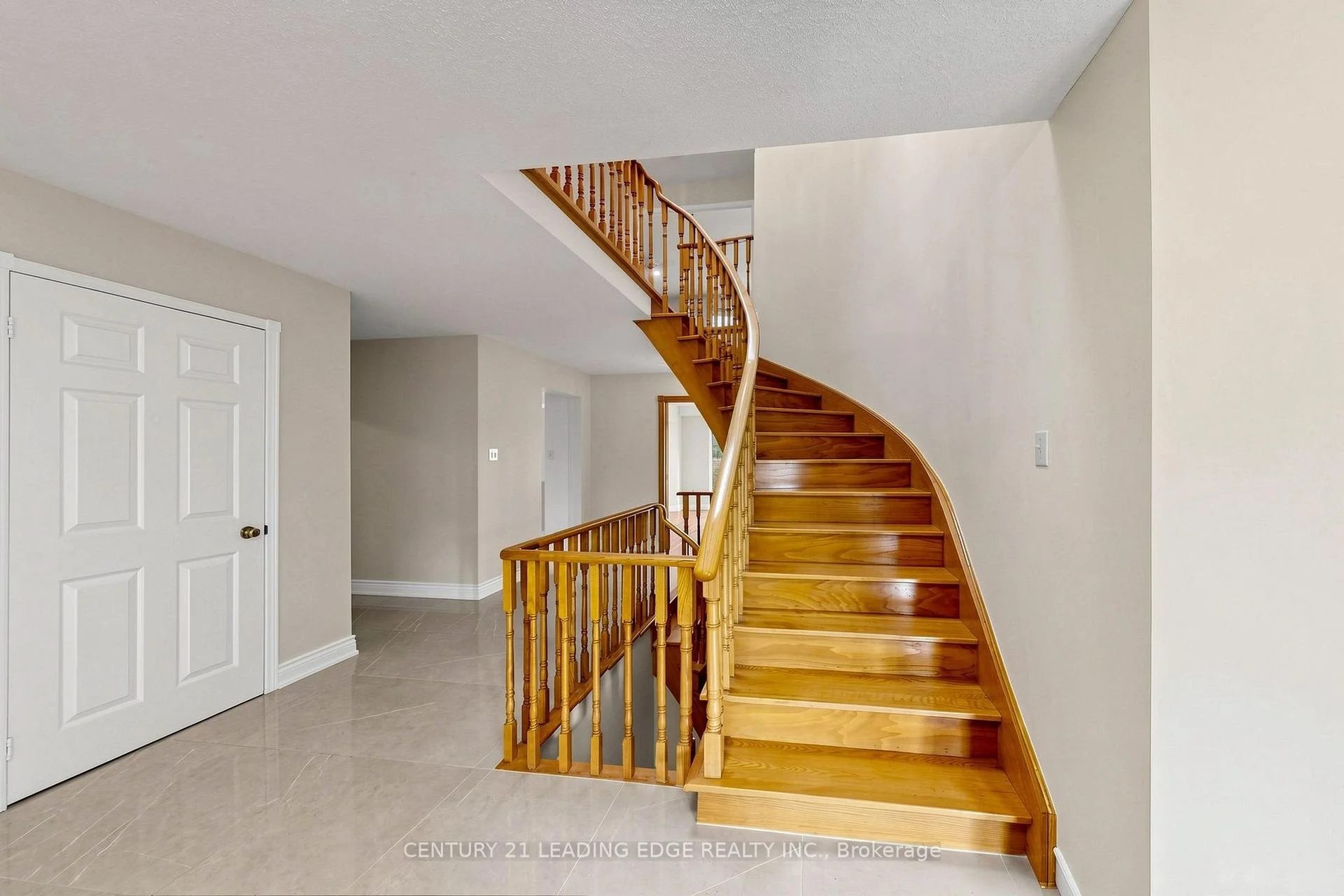 Photo 17 of 92 Erickson Drive, Whitby, Blue Grass Meadows — HOMEH