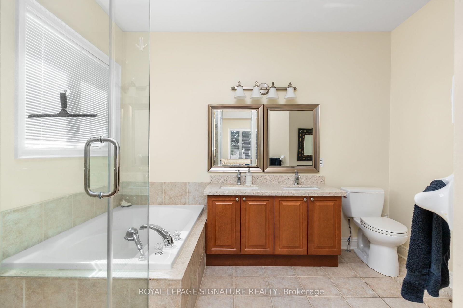 Photo 14 of 65 Braid Bend, Whitchurch-Stouffville, Ballantrae — HOMEH