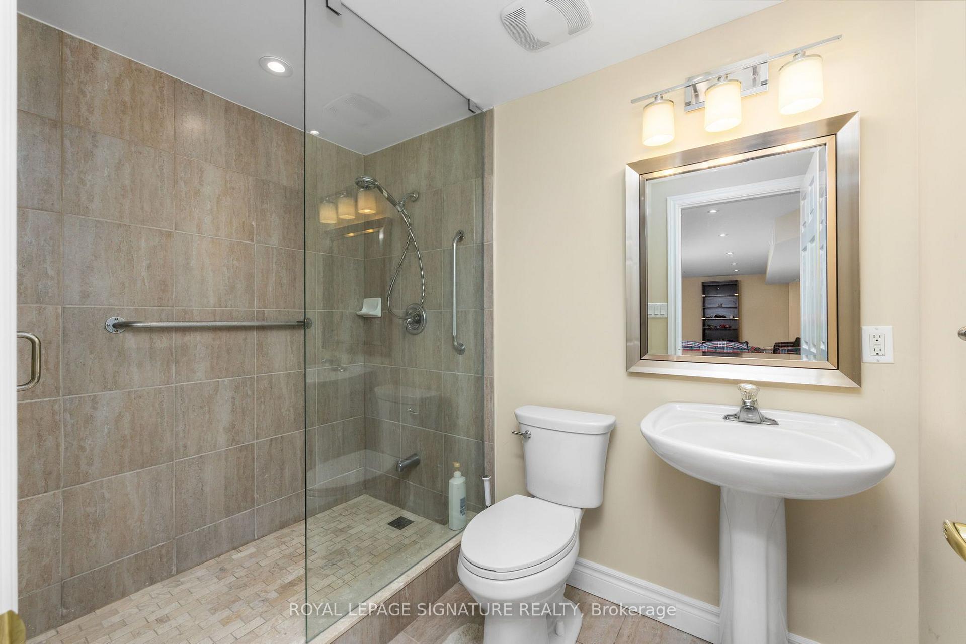 Photo 25 of 65 Braid Bend, Whitchurch-Stouffville, Ballantrae — HOMEH