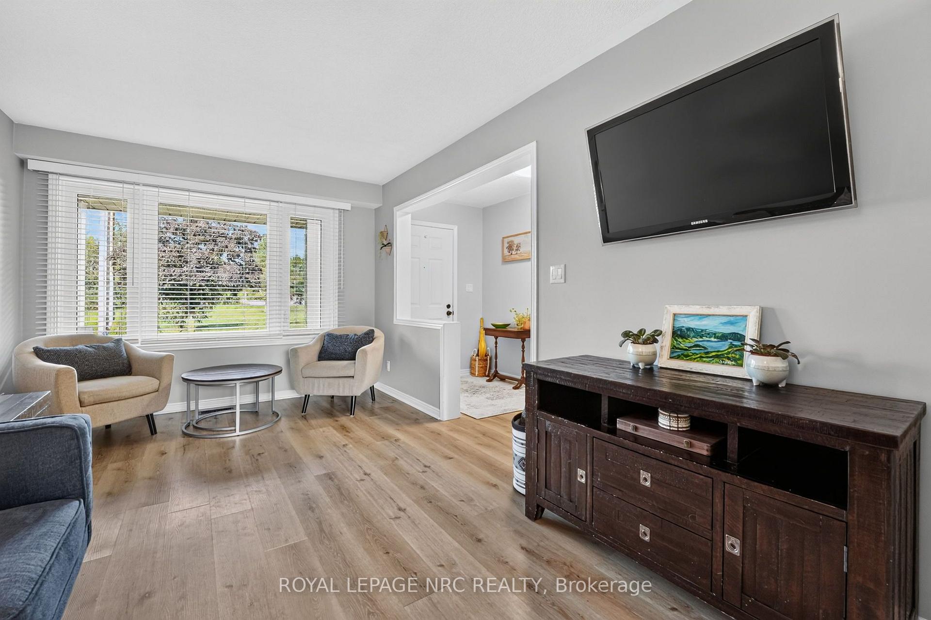 Photo 6 of 160 Vansickle Road, St. Catharines, Rykert/Vansickle — HOMEH