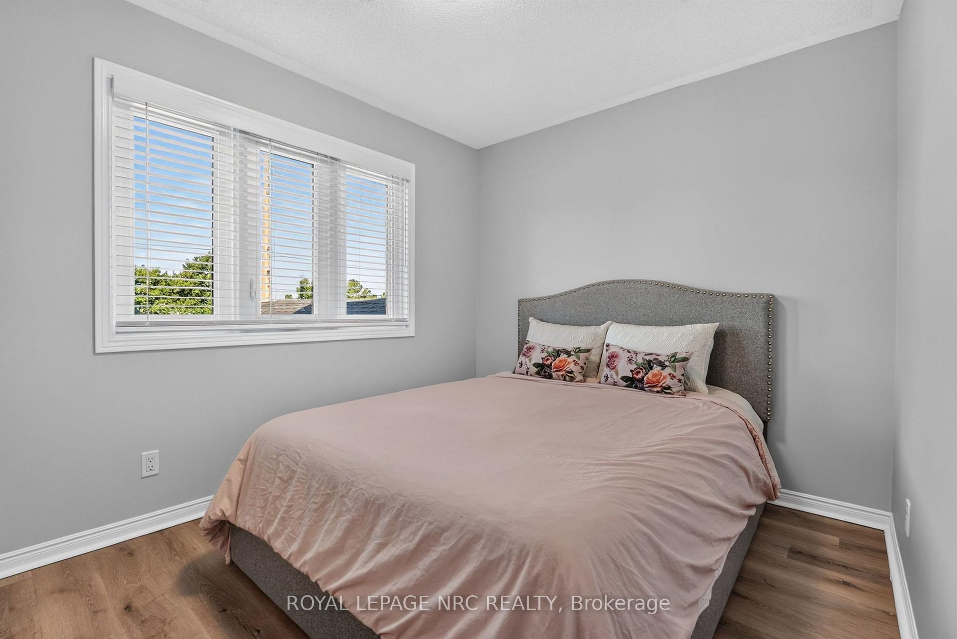 Photo 25 of 160 Vansickle Road, St. Catharines, Rykert/Vansickle — HOMEH