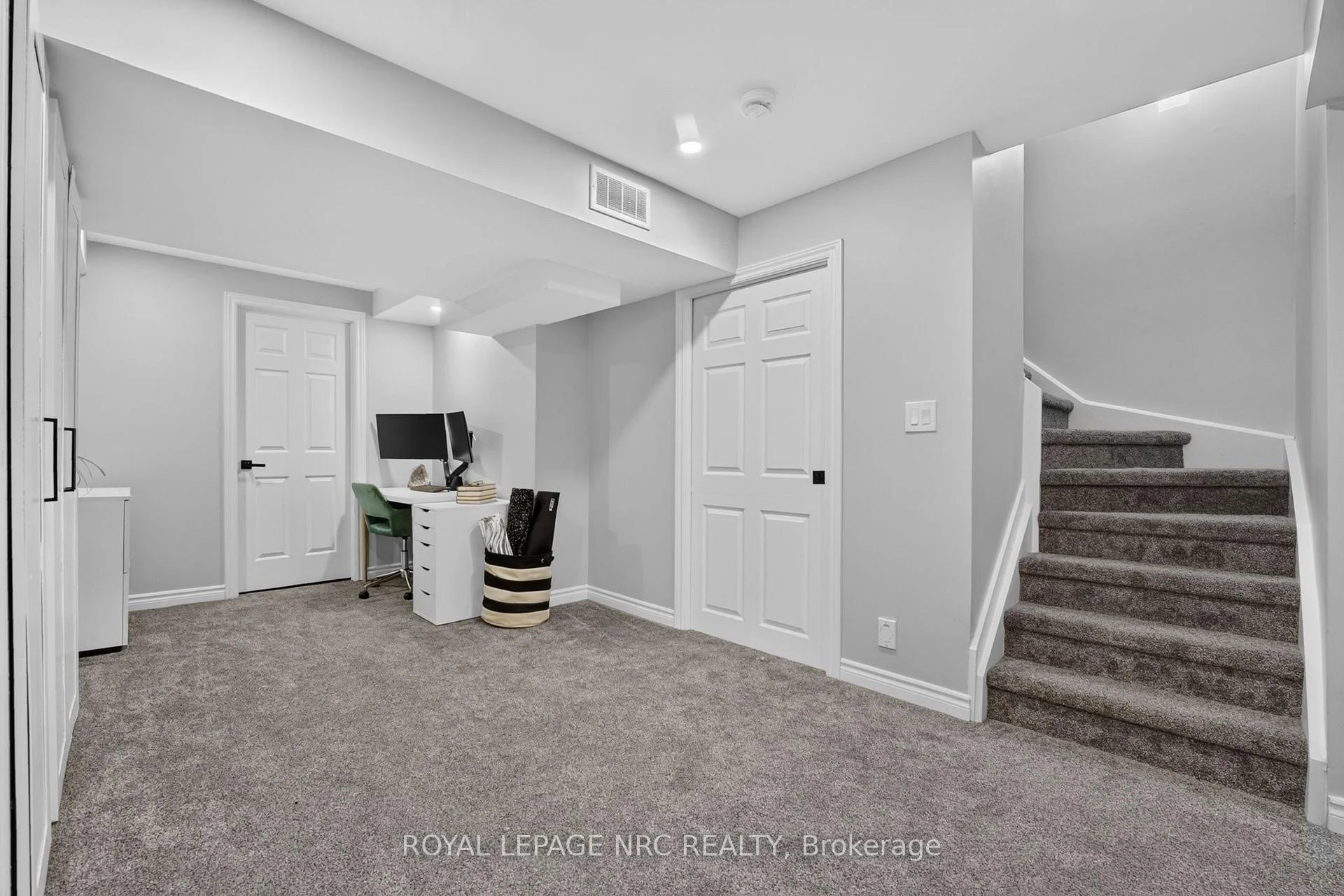 Photo 40 of 160 Vansickle Road, St. Catharines, Rykert/Vansickle — HOMEH