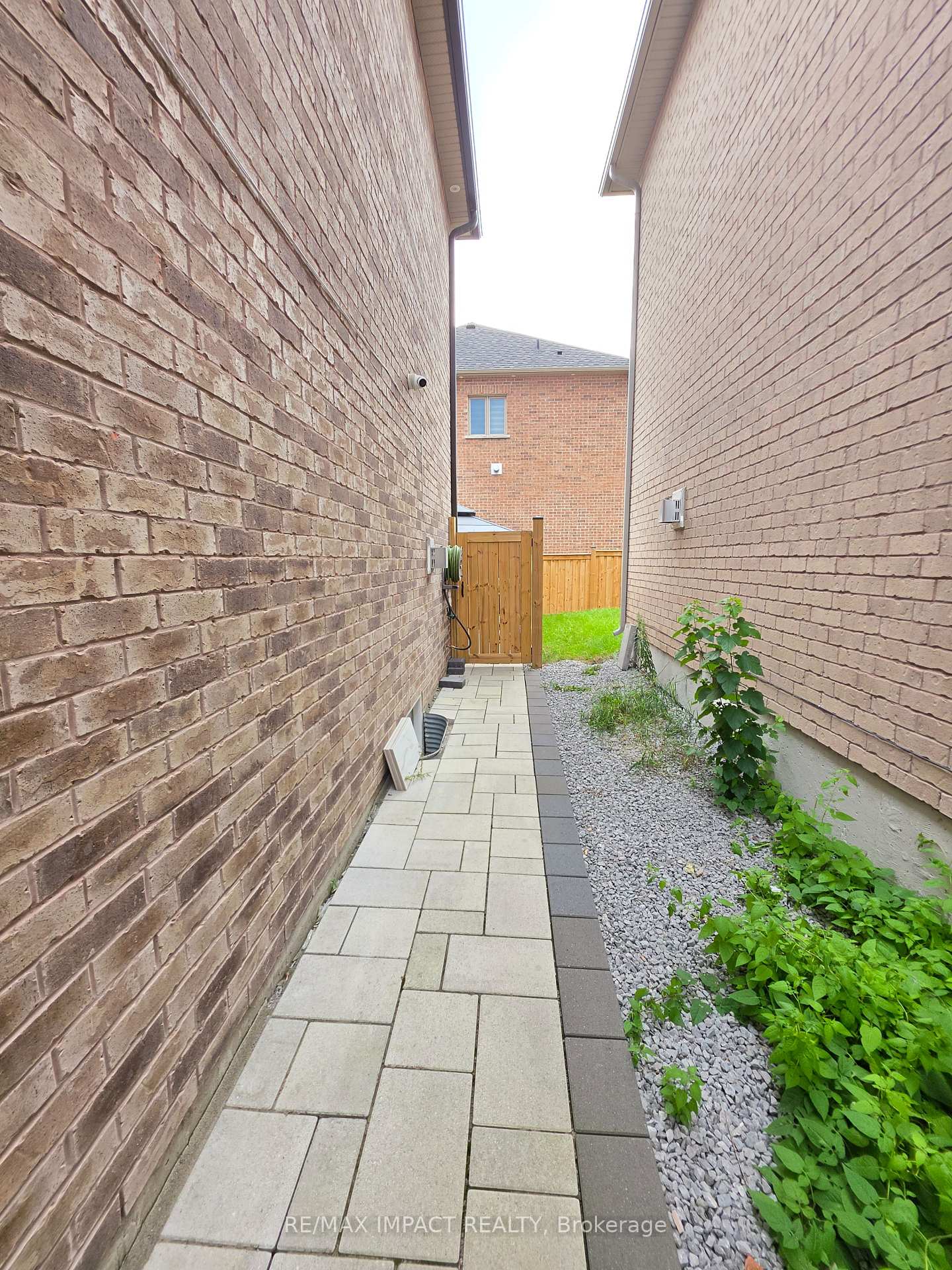 Photo 80 of 1318 Apollo Street, Oshawa, Eastdale — HOMEH