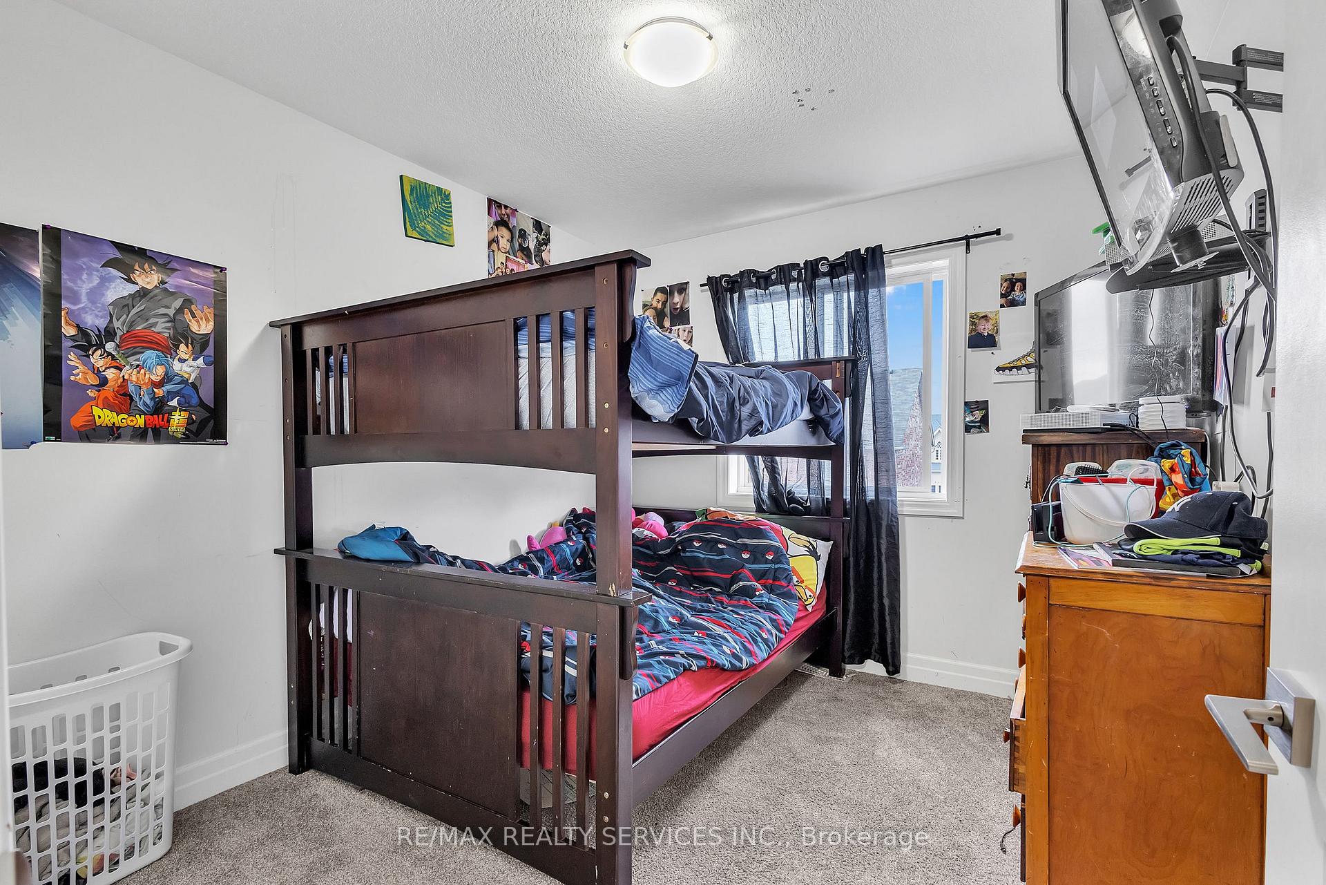 Photo 21 of 877 Edinburgh Drive, Woodstock, Woodstock - North — HOMEH