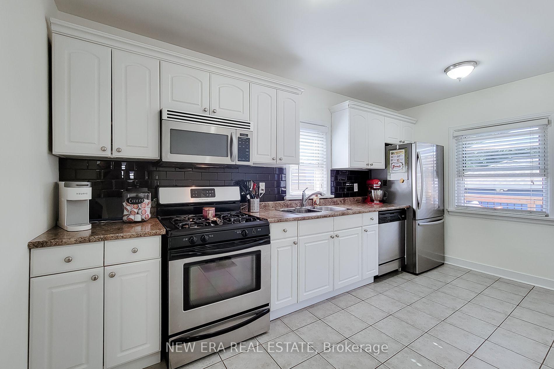 Photo 22 of 19 Thorndale Avenue, St. Catharines, Haig — HOMEH