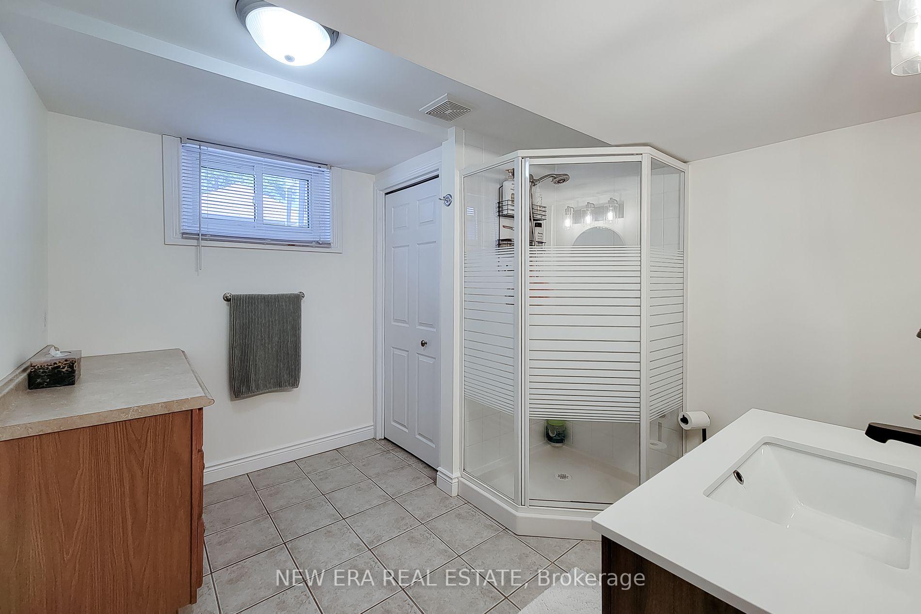 Photo 39 of 19 Thorndale Avenue, St. Catharines, Haig — HOMEH