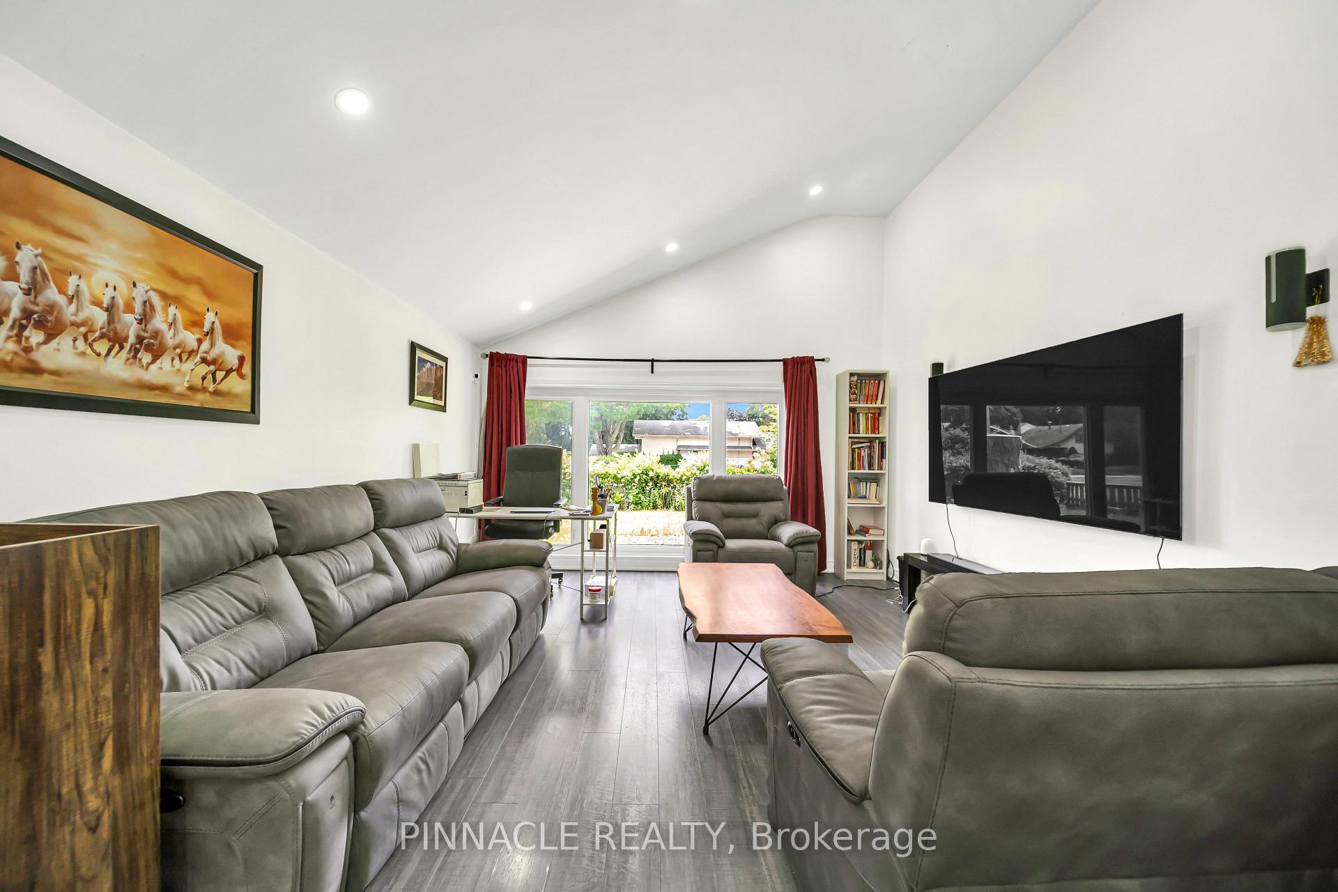 Photo 8 of 2 Ladysbridge Drive, Scarborough, Morningside — HOMEH