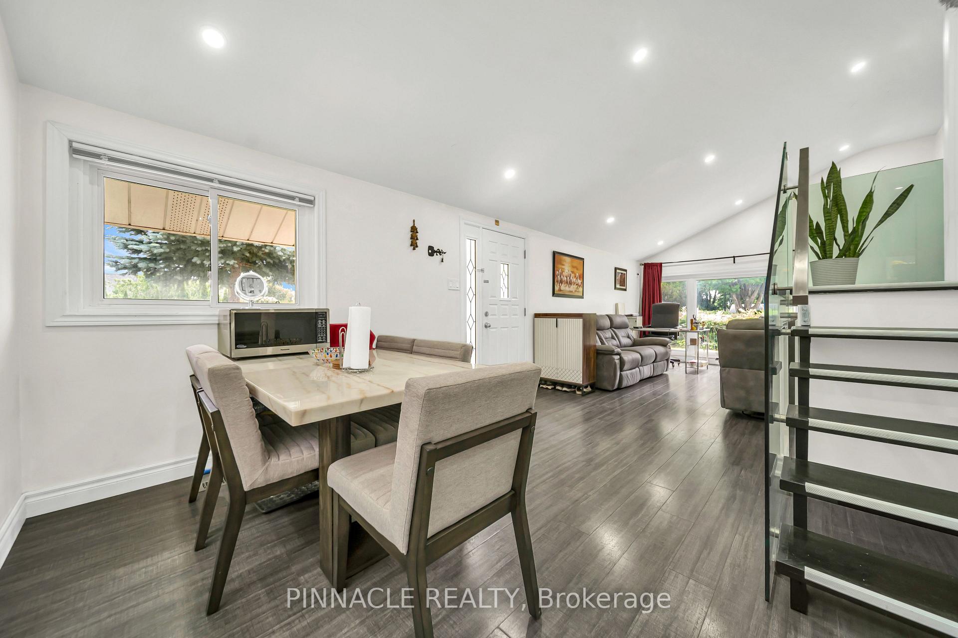 Photo 13 of 2 Ladysbridge Drive, Scarborough, Morningside — HOMEH