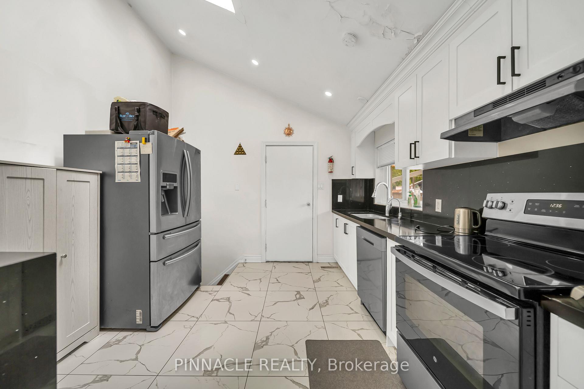 Photo 16 of 2 Ladysbridge Drive, Scarborough, Morningside — HOMEH