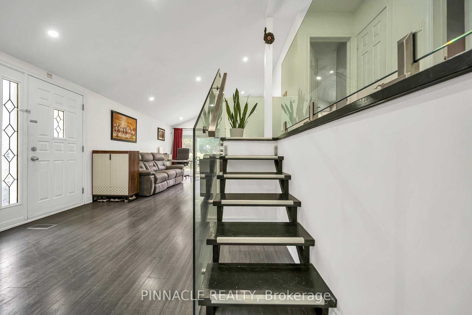 Photo 19 of 2 Ladysbridge Drive, Scarborough, Morningside — HOMEH