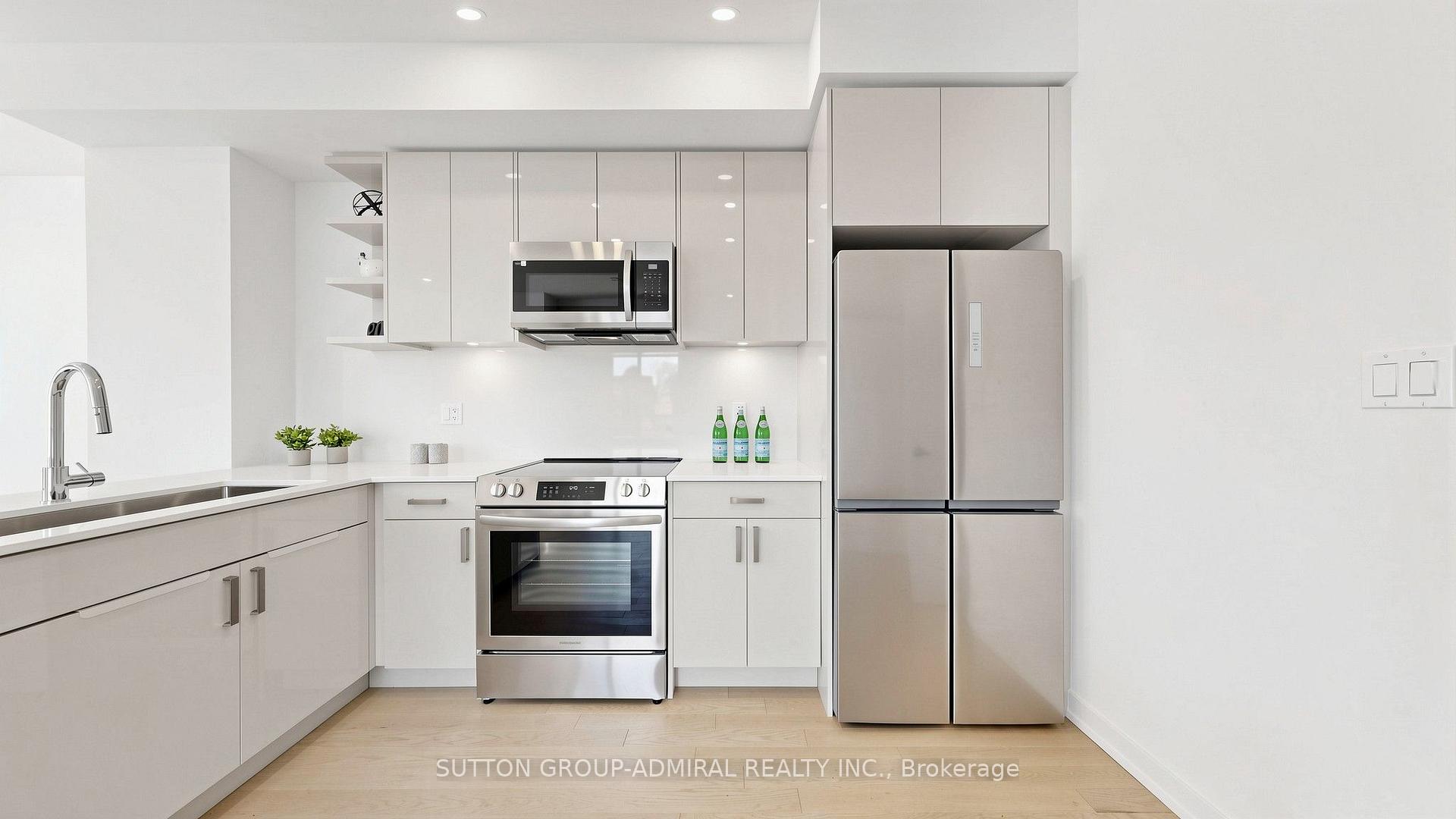 Photo 10 of Unit 1, 70 Green Gardens Boulevard, Toronto, Englemount-Lawrence — HOMEH