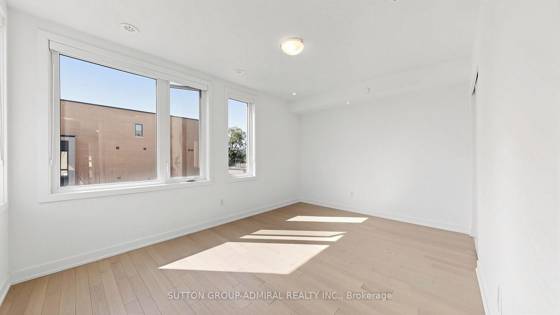 Photo 20 of Unit 1, 70 Green Gardens Boulevard, Toronto, Englemount-Lawrence — HOMEH