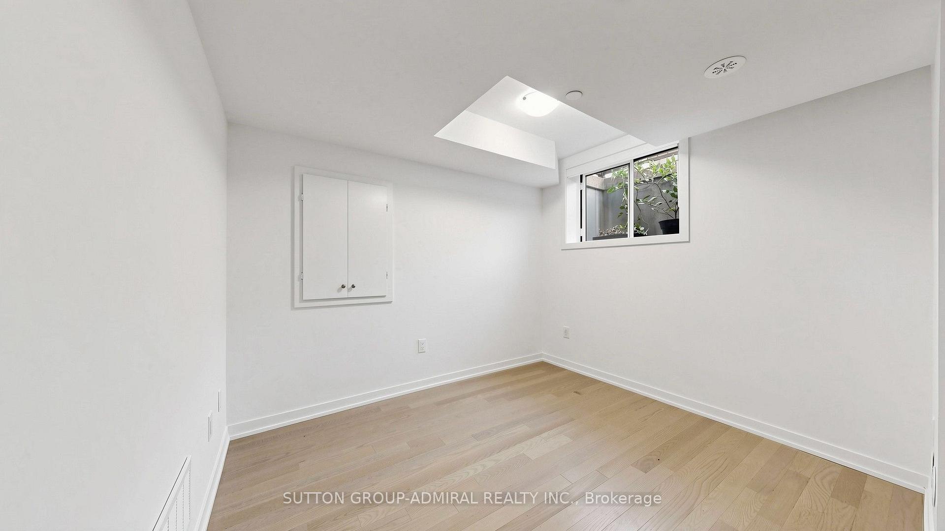 Photo 36 of Unit 1, 70 Green Gardens Boulevard, Toronto, Englemount-Lawrence — HOMEH