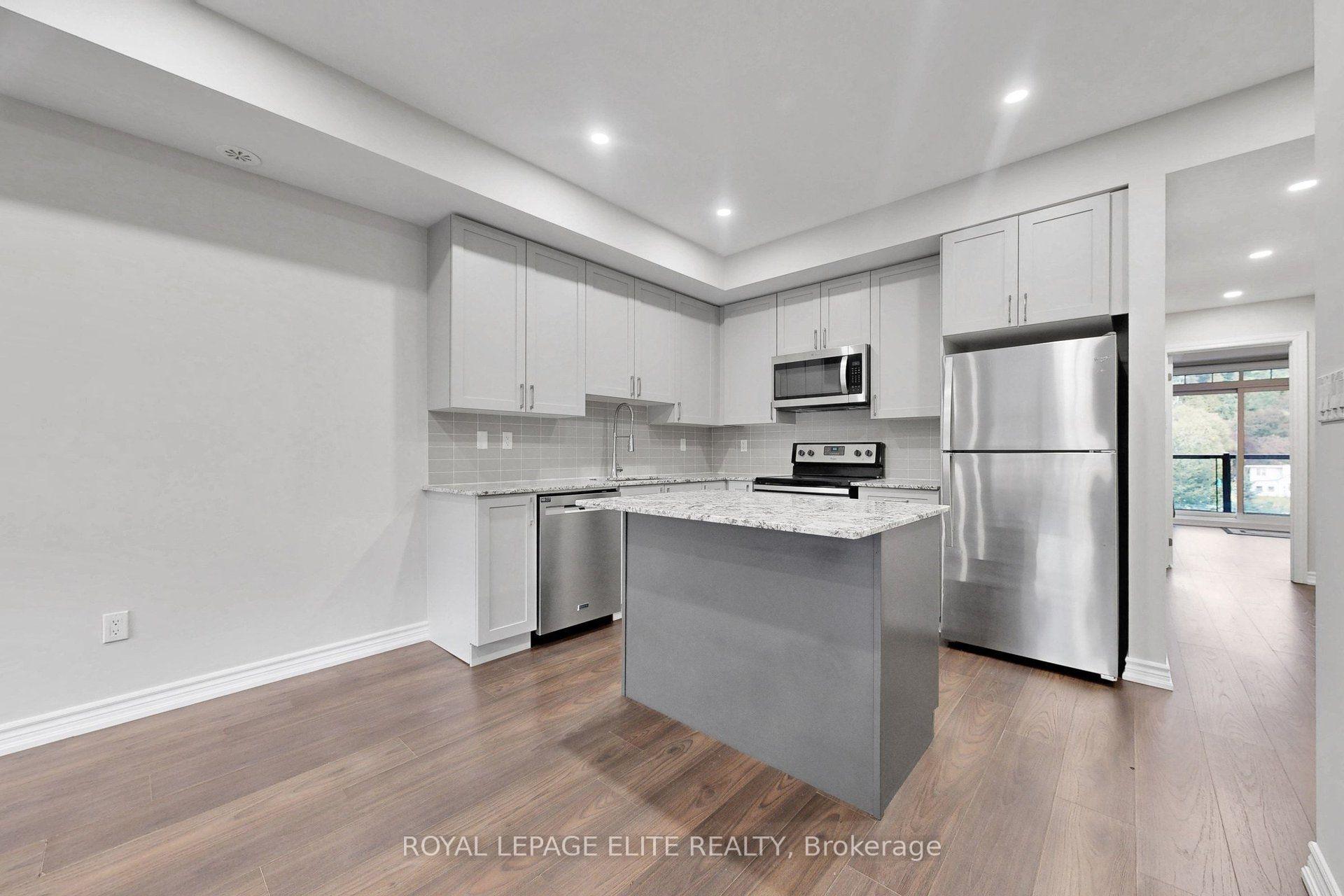 Photo 8 of Unit 06, 198 Pine Grove Road, Vaughan, Islington Woods — HOMEH