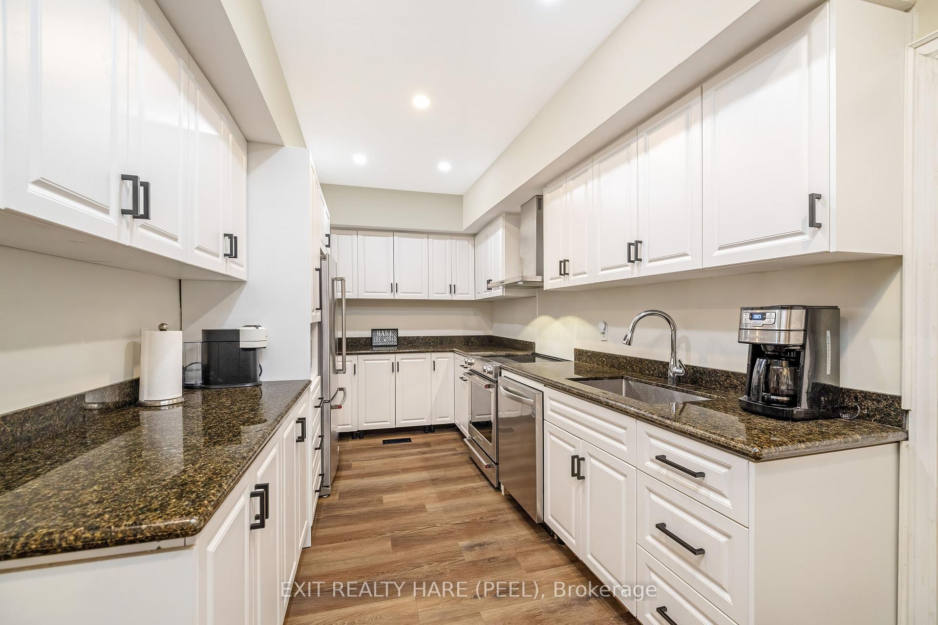 Photo 7 of 31 Brock Street, Halton Hills, Acton — HOMEH