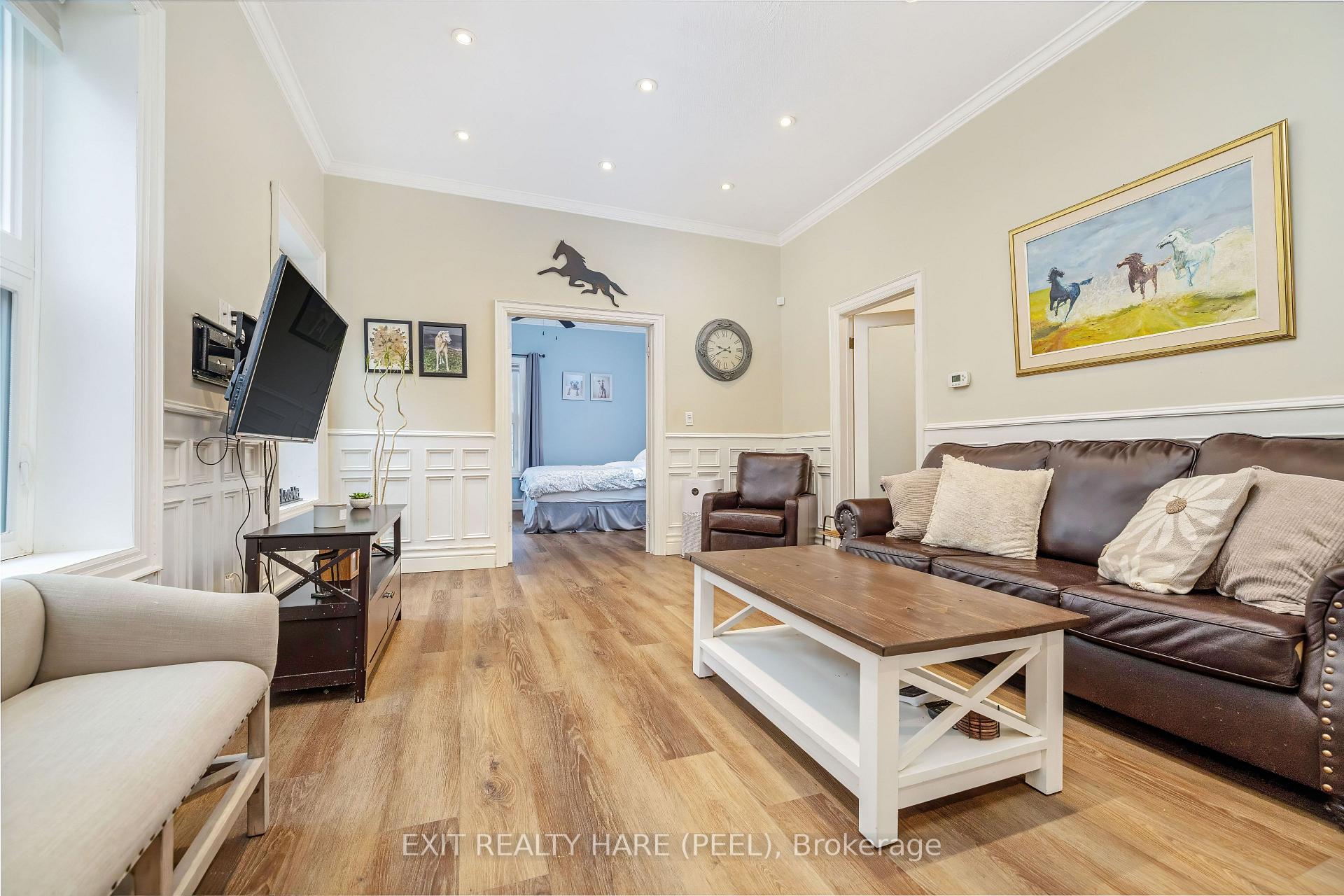 Photo 14 of 31 Brock Street, Halton Hills, Acton — HOMEH