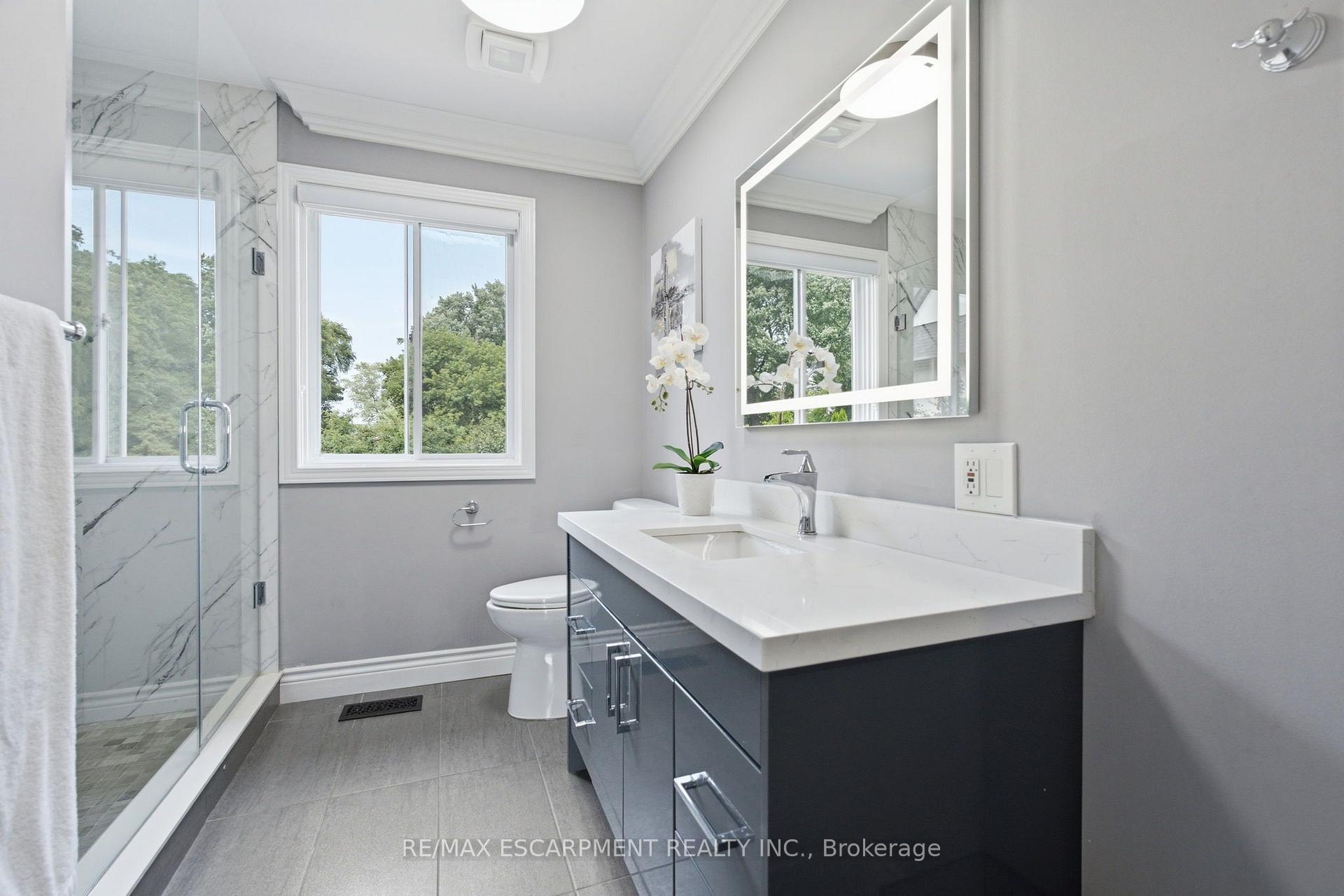 Photo 30 of 513 Maplehurst Avenue, Oakville, West — HOMEH