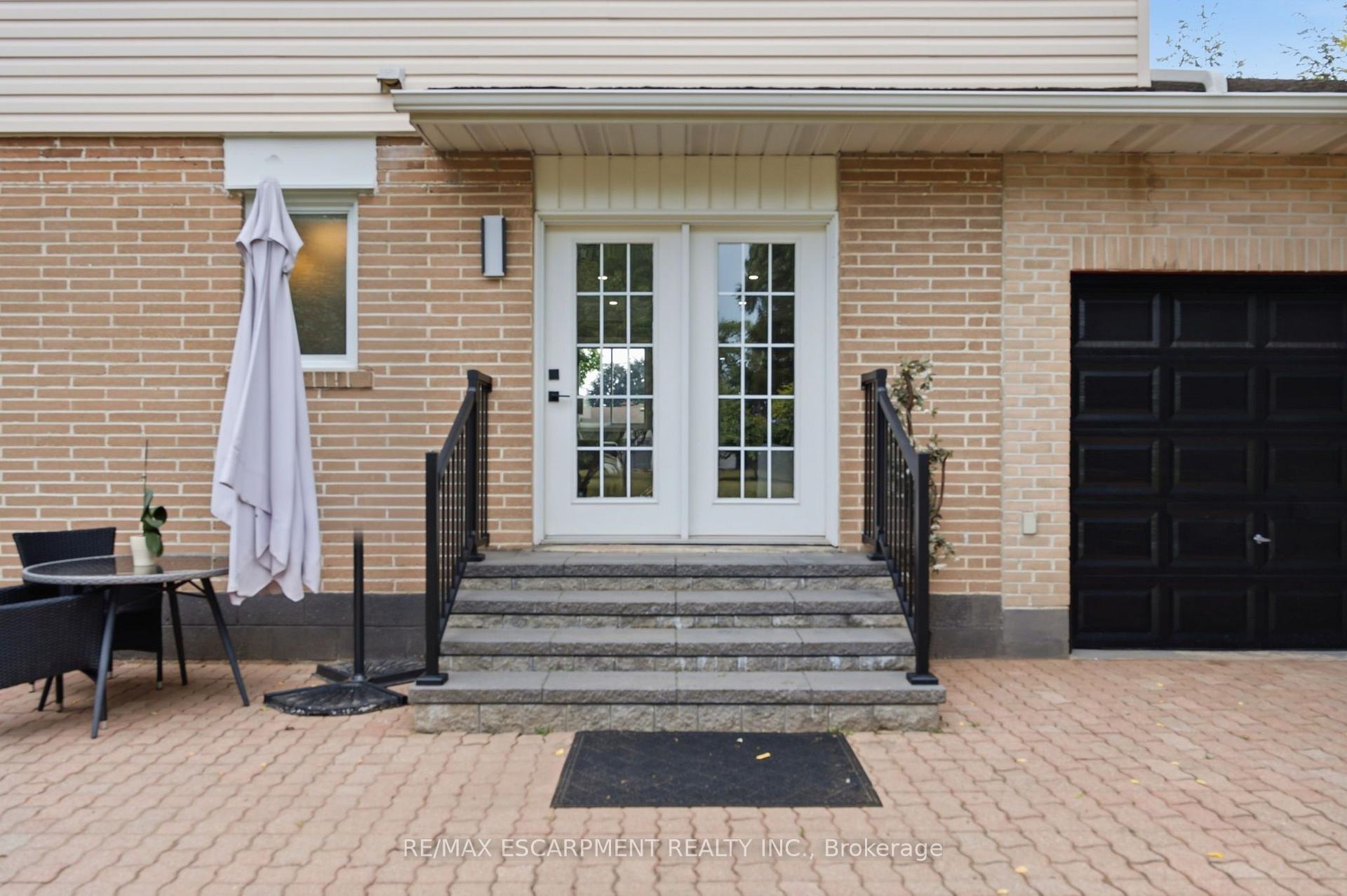 Photo 37 of 513 Maplehurst Avenue, Oakville, West — HOMEH