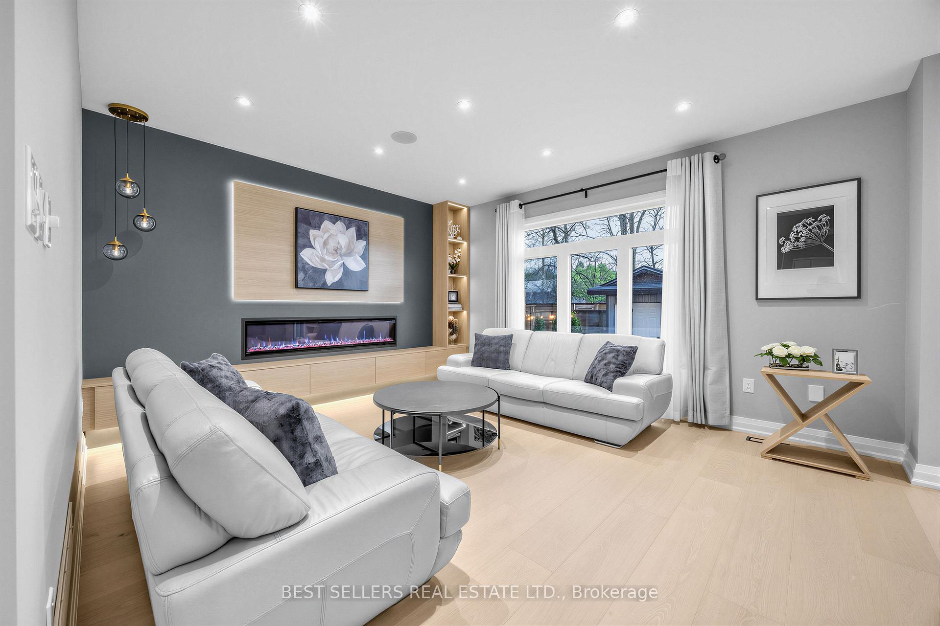 Photo 12 of 395 Klein Circle, Hamilton, Meadowlands — HOMEH