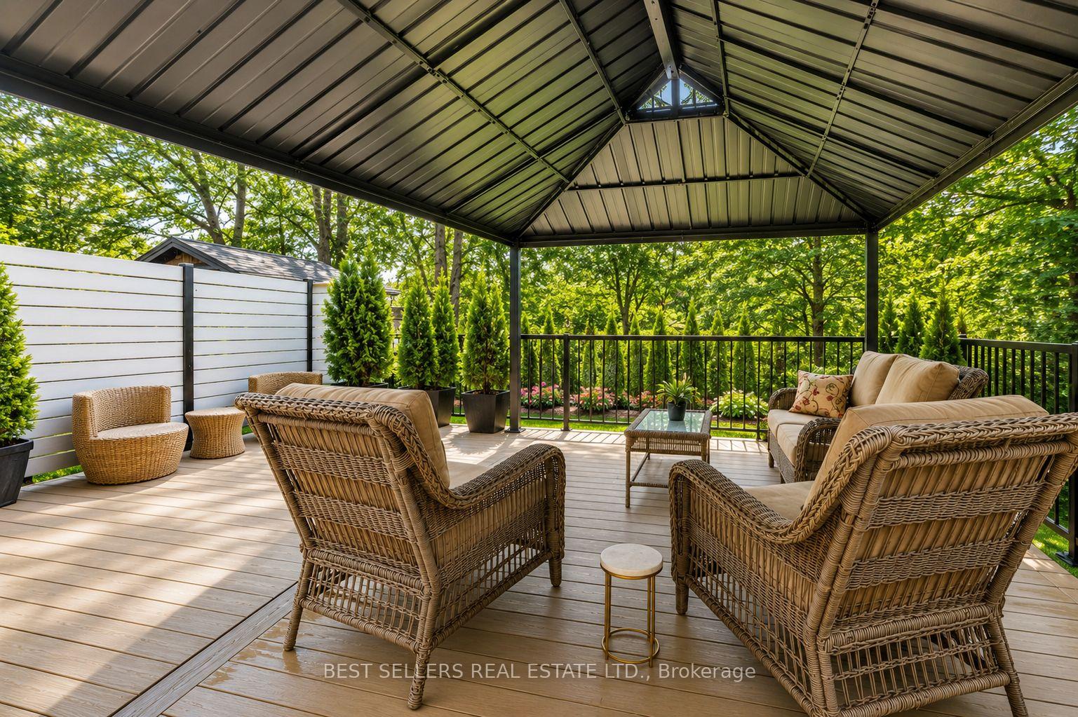 Photo 35 of 395 Klein Circle, Hamilton, Meadowlands — HOMEH