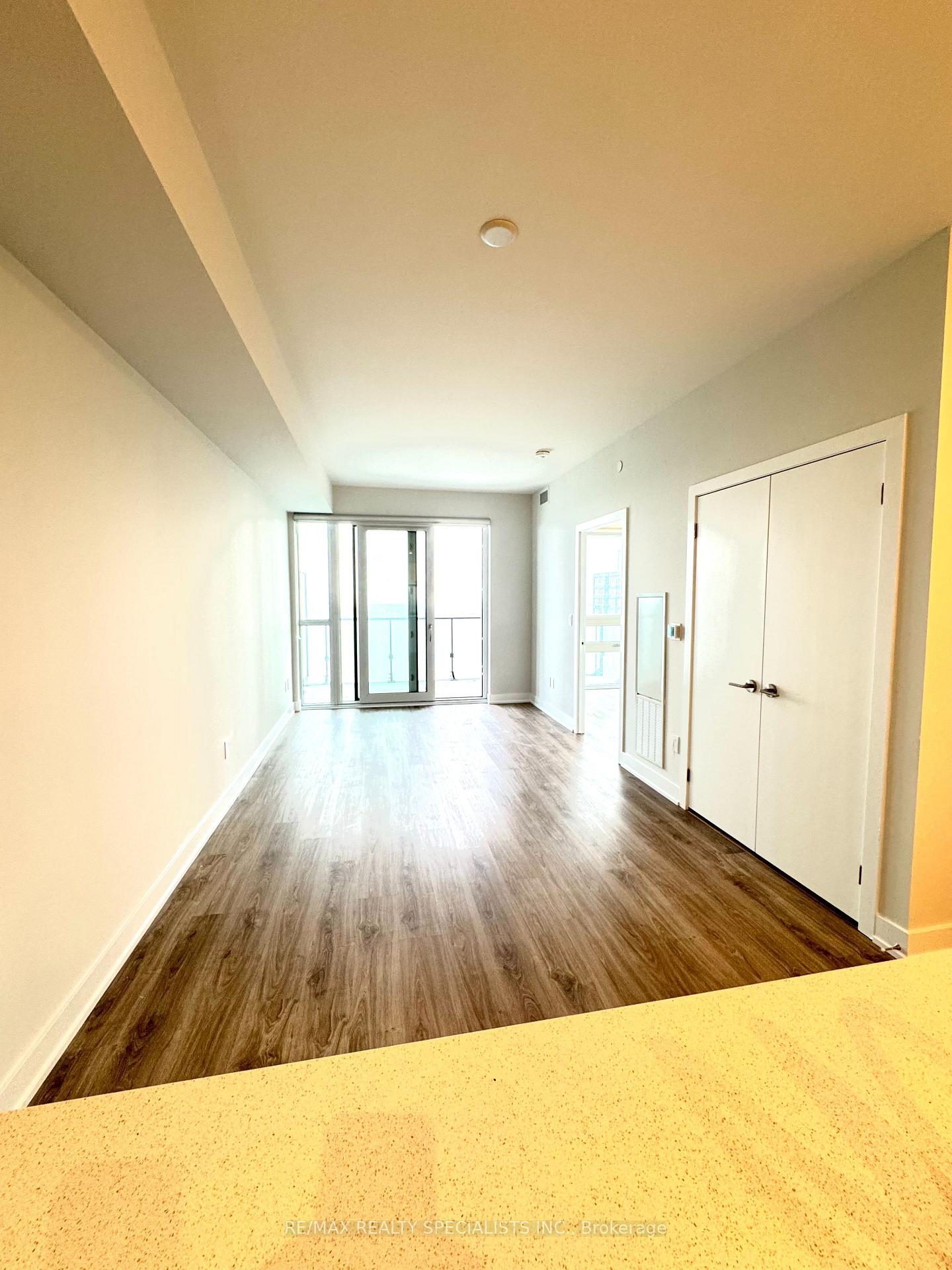 Photo 5 of Unit 3610, 430 Square One Drive, Mississauga, City Centre — HOMEH