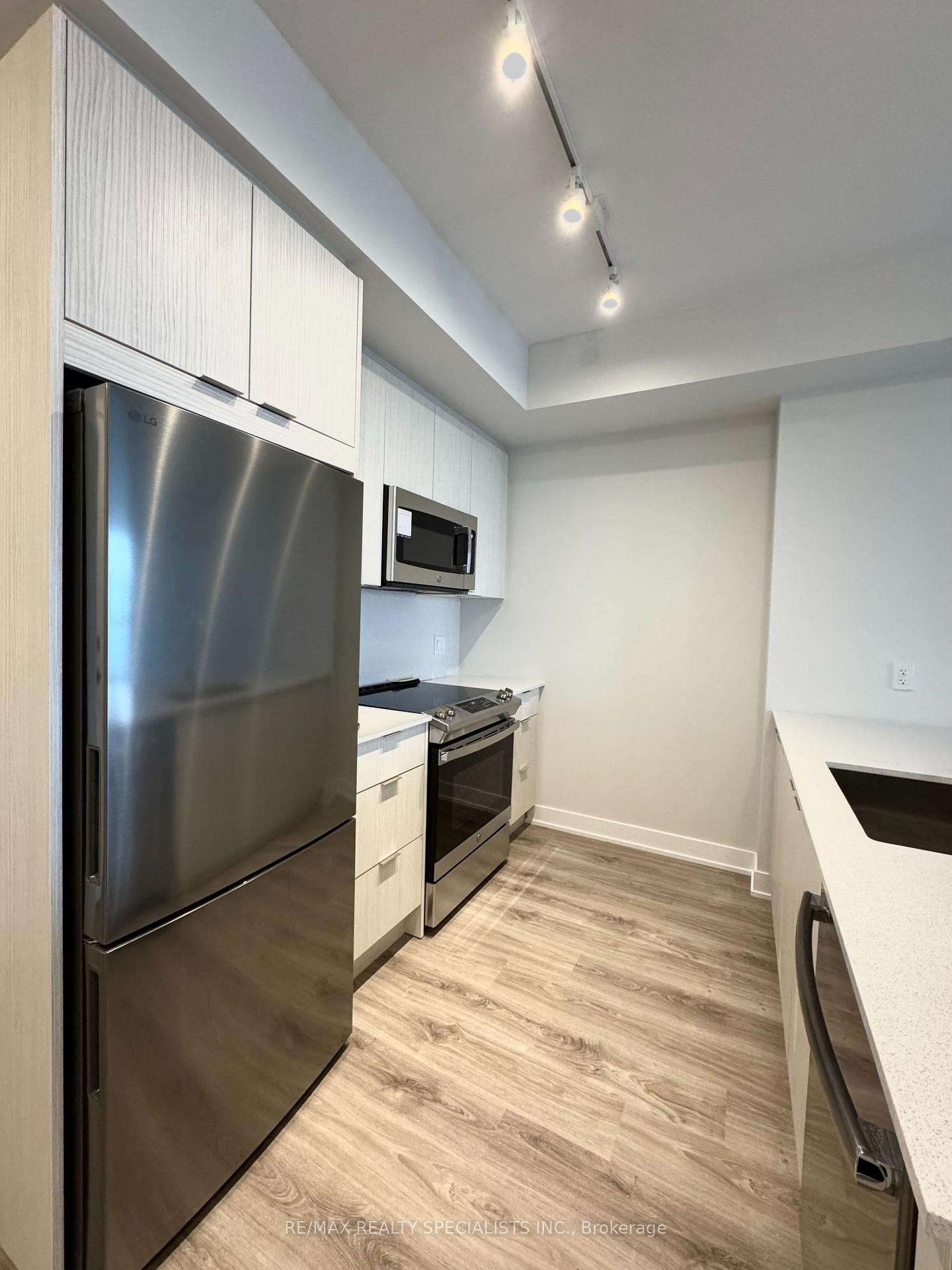 Photo 7 of Unit 3610, 430 Square One Drive, Mississauga, City Centre — HOMEH