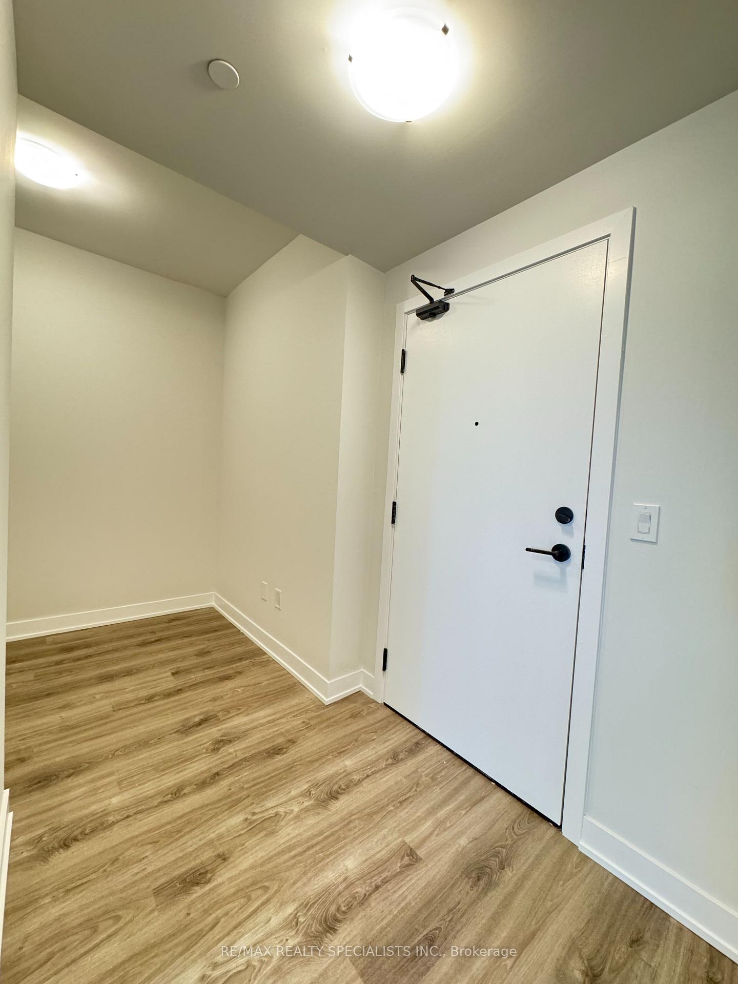 Photo 10 of Unit 3610, 430 Square One Drive, Mississauga, City Centre — HOMEH