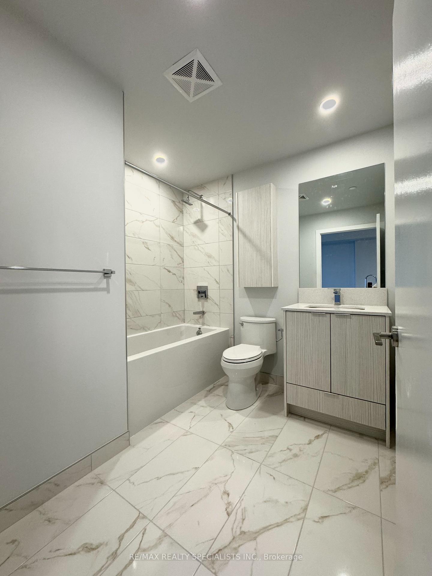 Photo 16 of Unit 3610, 430 Square One Drive, Mississauga, City Centre — HOMEH