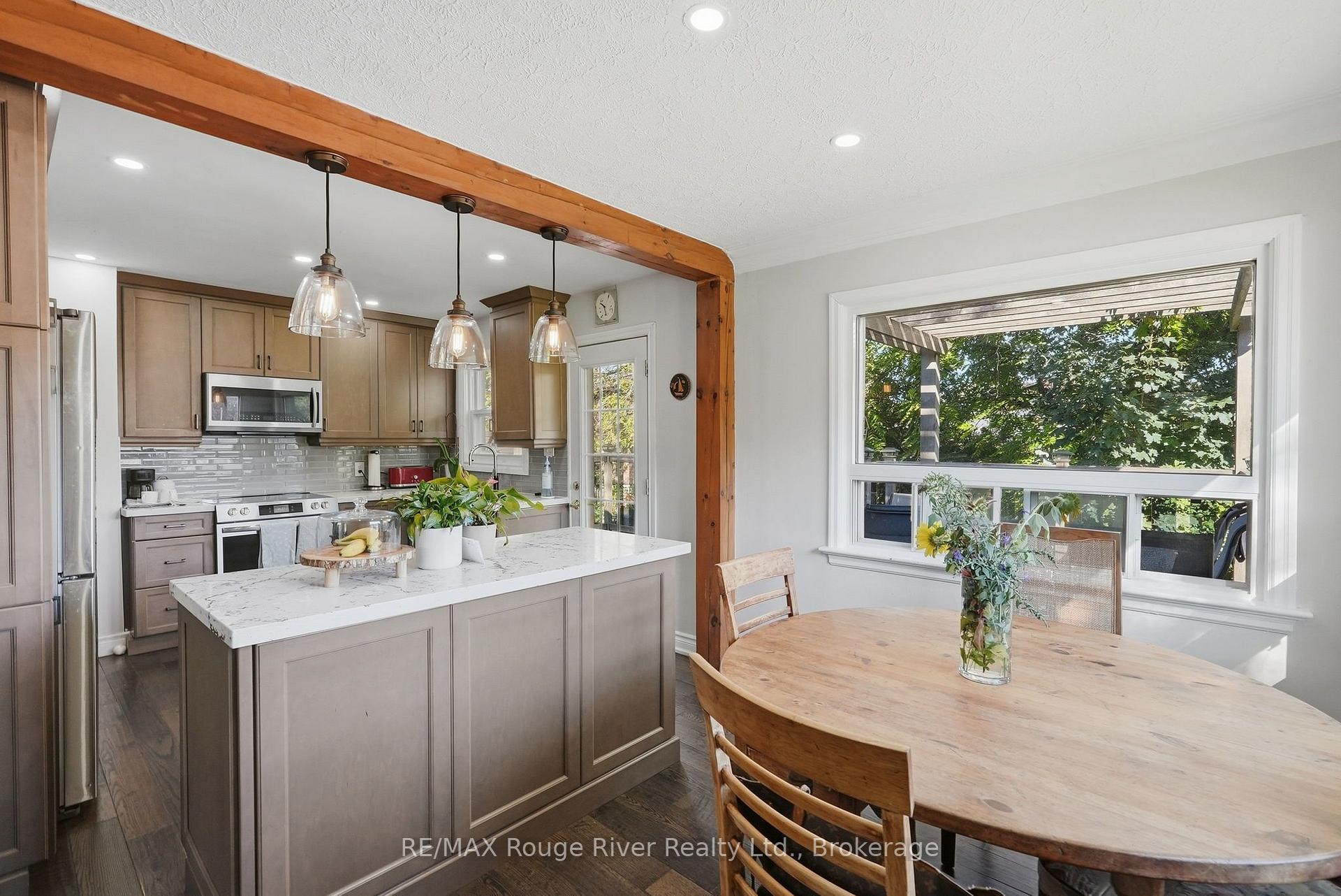 Photo 10 of 42 Anson Avenue, Scarborough, Cliffcrest — HOMEH