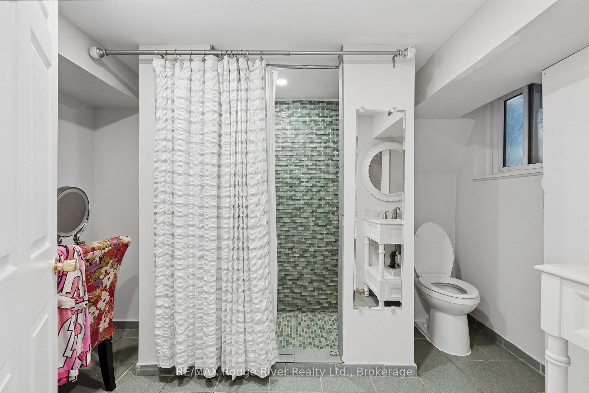 Photo 23 of 42 Anson Avenue, Scarborough, Cliffcrest — HOMEH