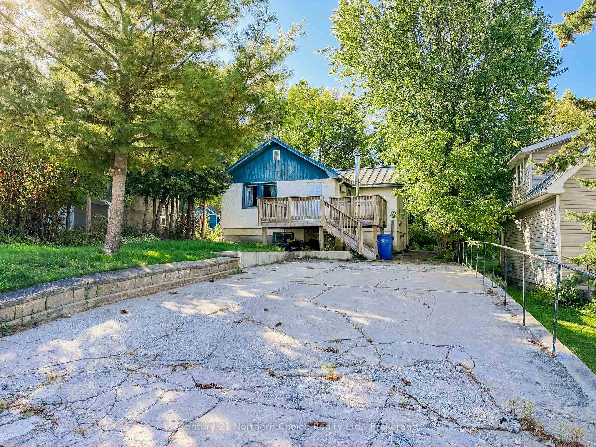 Photo 2 of 1509 Agur Street, Kenora, Lakeside — HOMEH