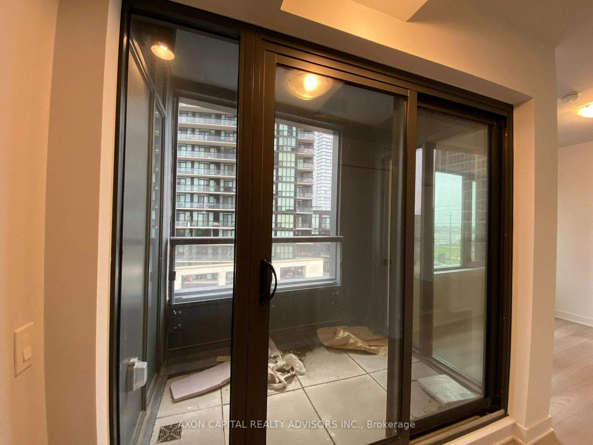 Photo 3 of Unit 507, 2920 Highway 7 Road, Vaughan, Concord — HOMEH