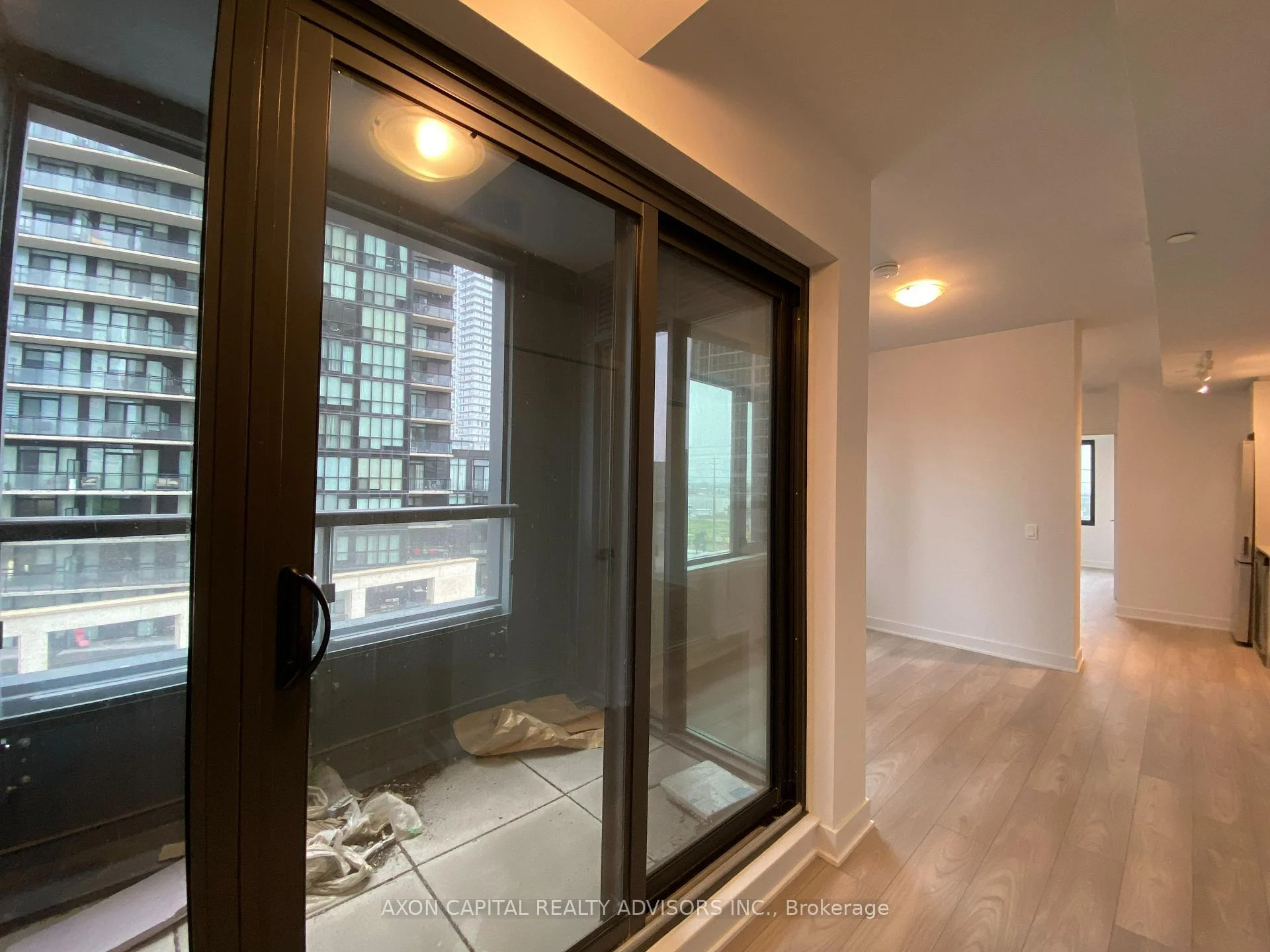 Photo 4 of Unit 507, 2920 Highway 7 Road, Vaughan, Concord — HOMEH