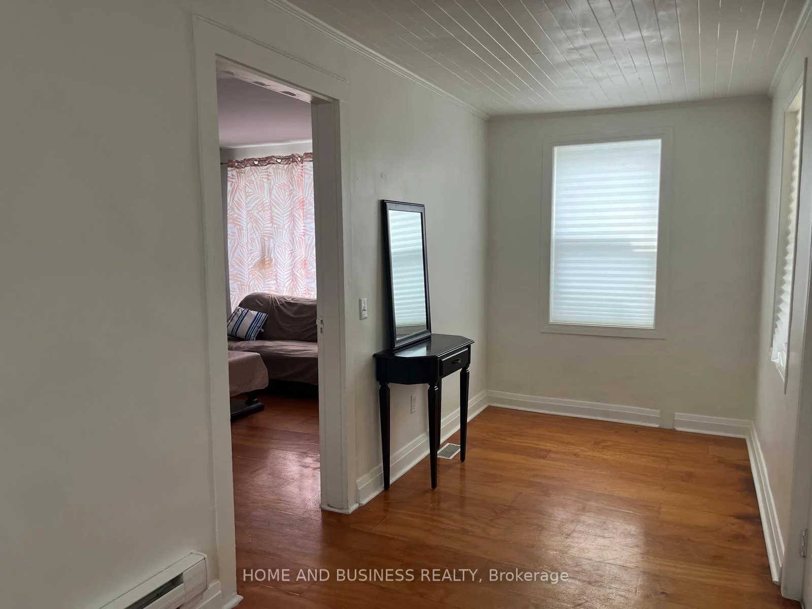 Photo 2 of Unit 2, 2 patricia Street, Thorold, Thorold Downtown — HOMEH